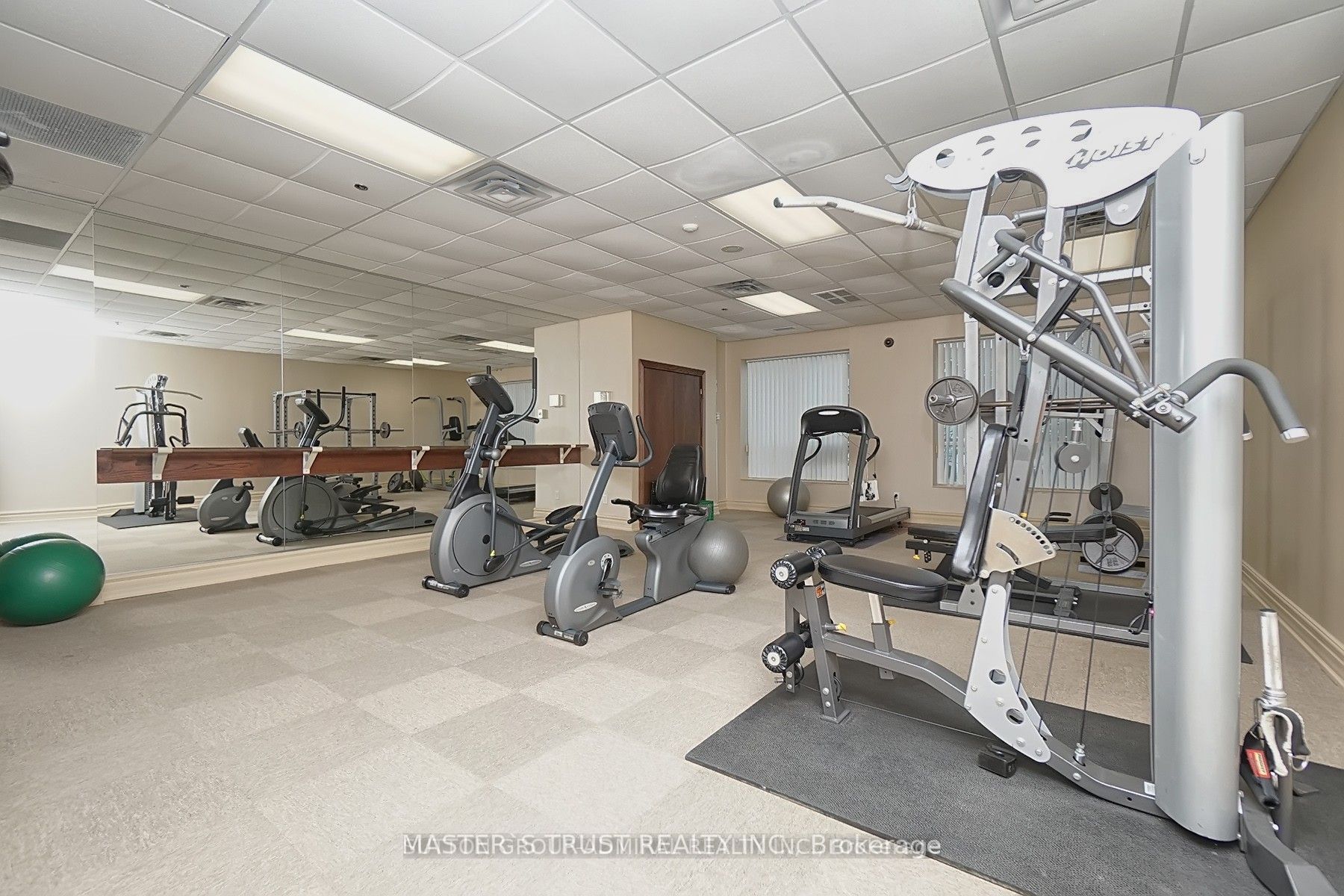 51 Baffin Cres, #301
