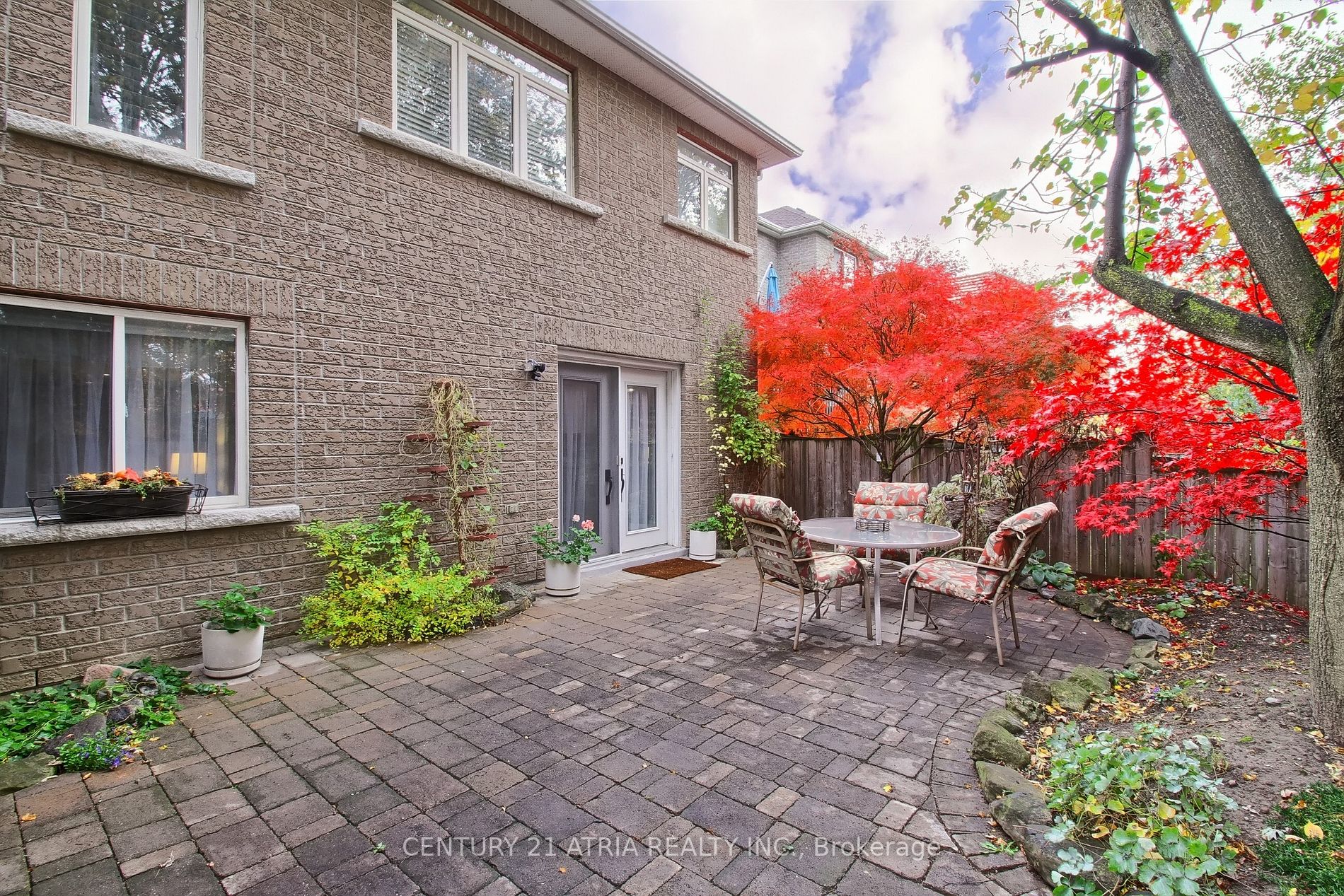 73 Gardiner Dr, #Lower