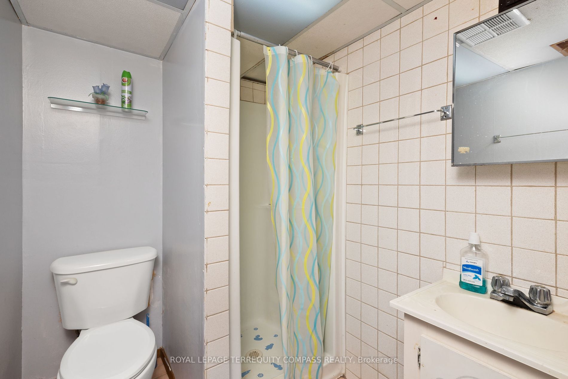 240 Sunset Cres