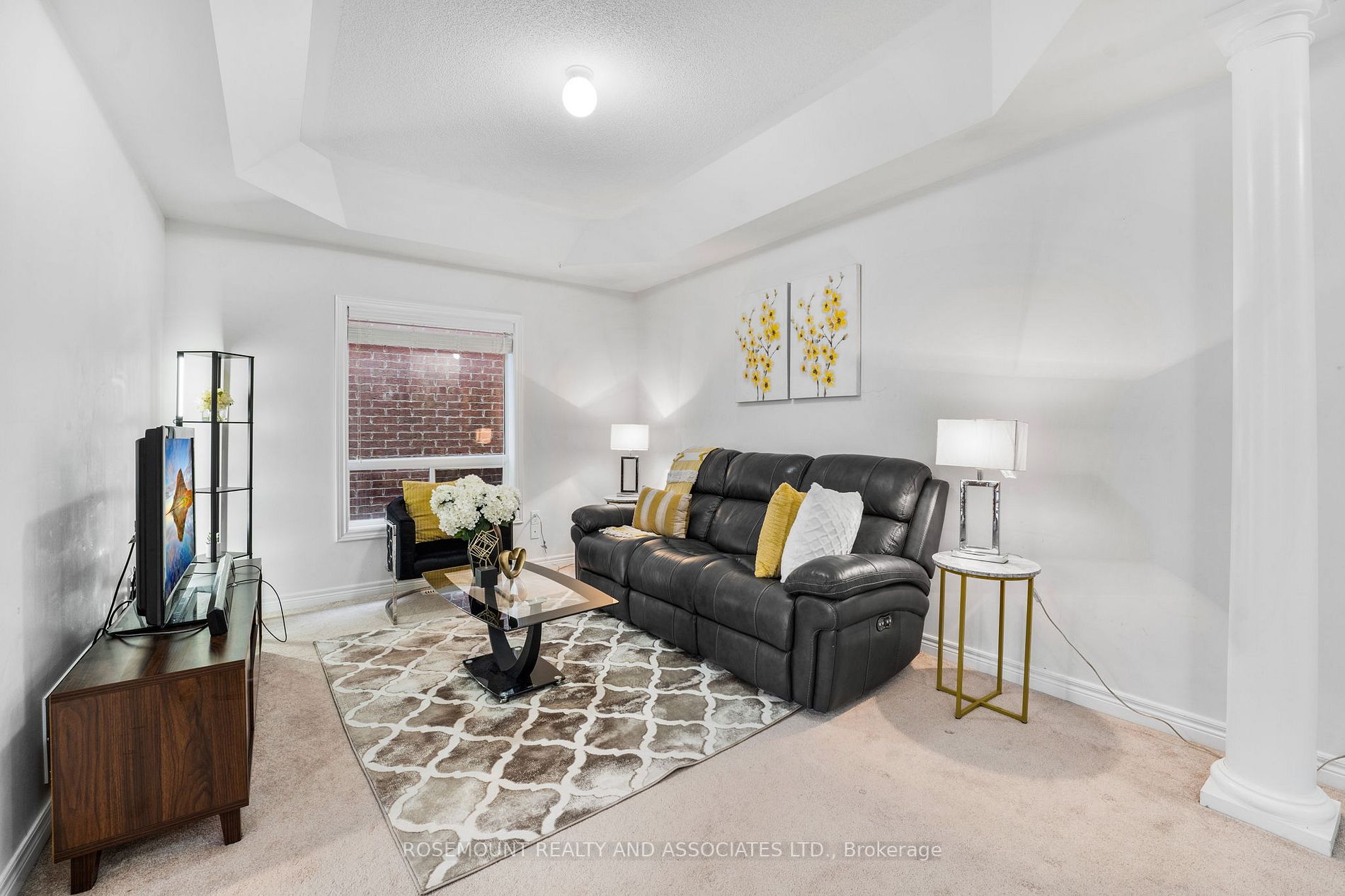 19 Greywing Ave