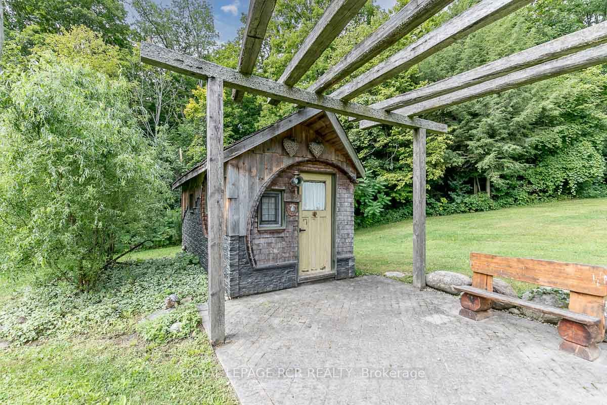 16365 Bathurst St