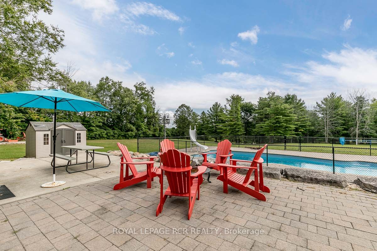 16365 Bathurst St