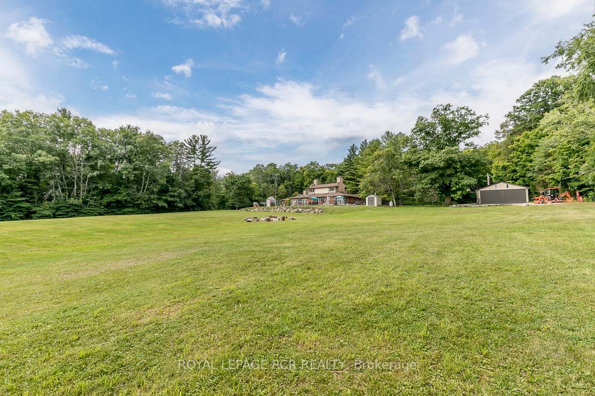 16365 Bathurst St