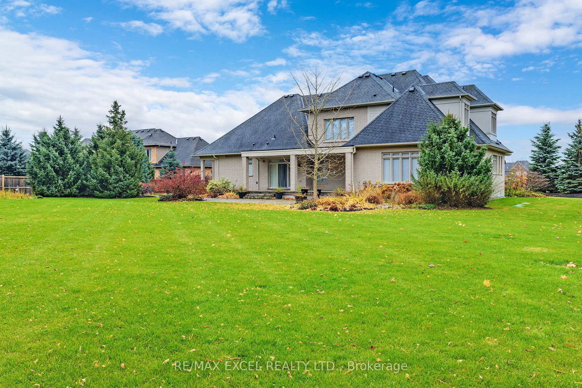 47 Whitewood Dr