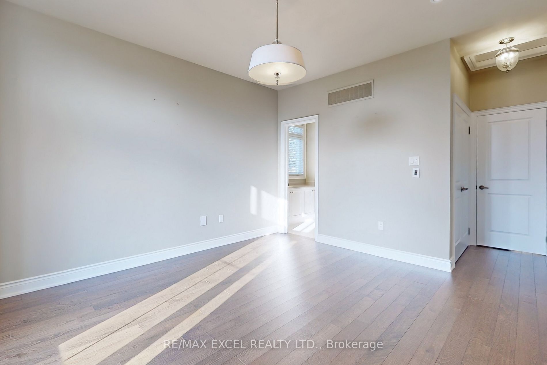 47 Whitewood Dr