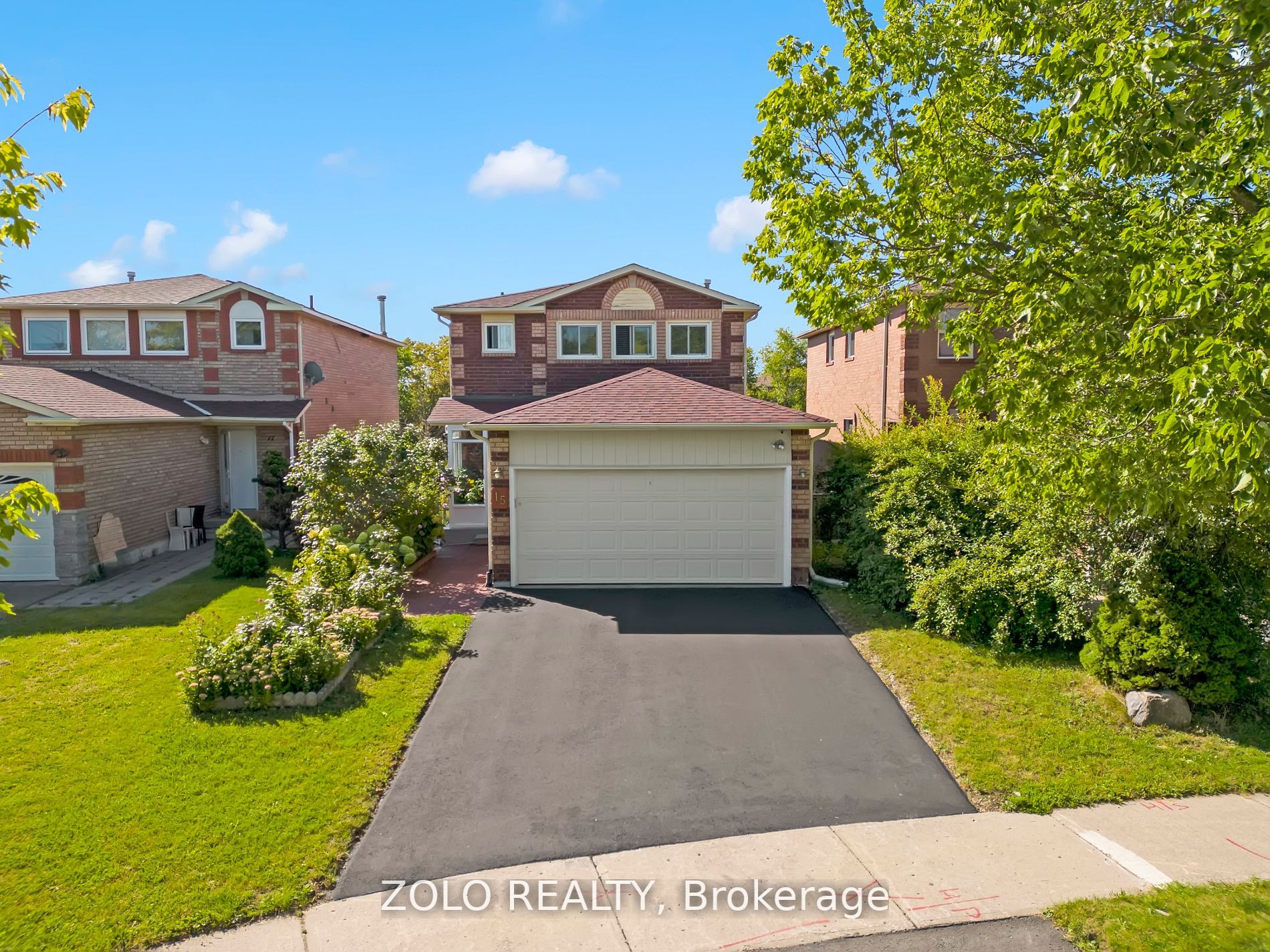 15 Squire Dr