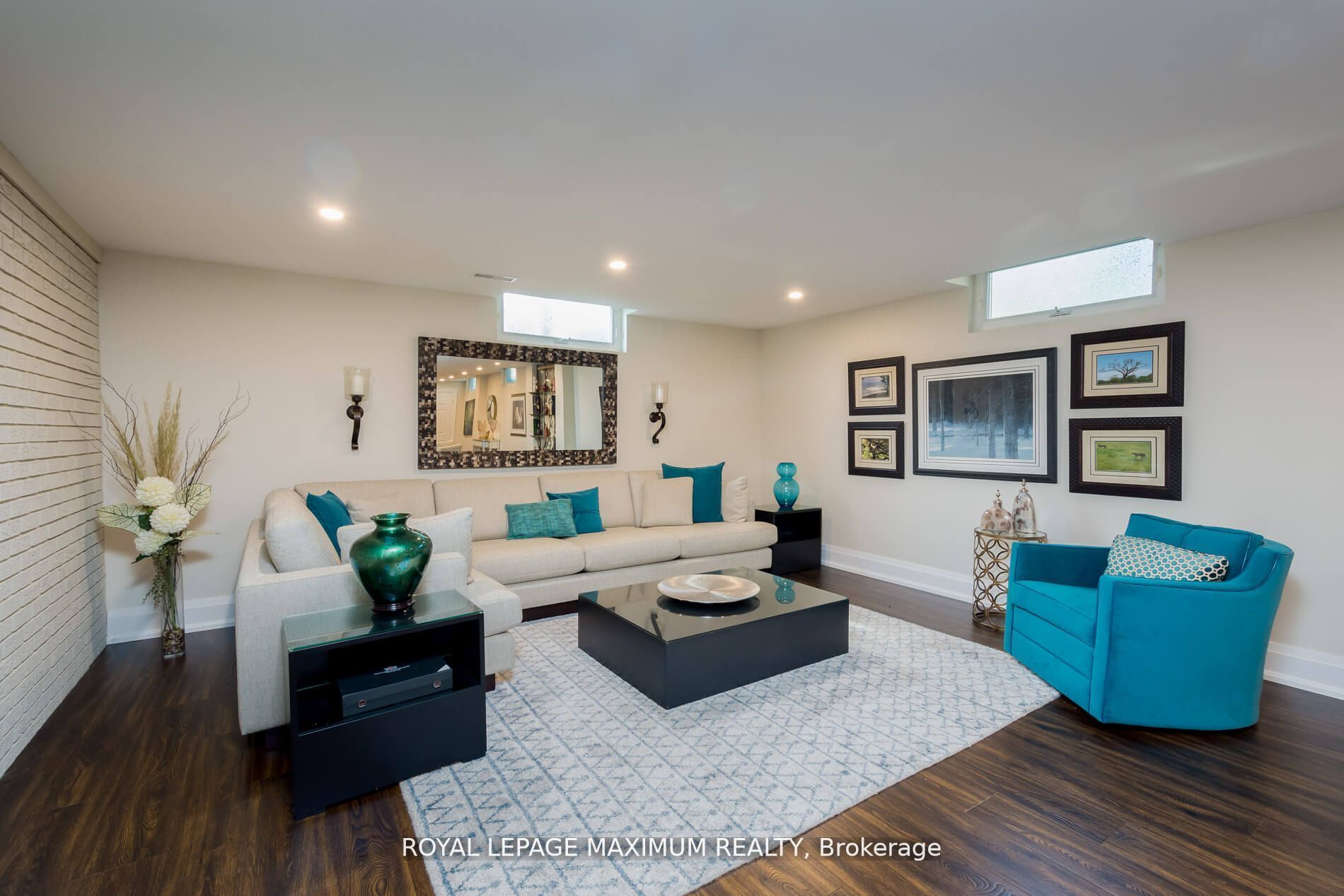 119 Wilshire Blvd