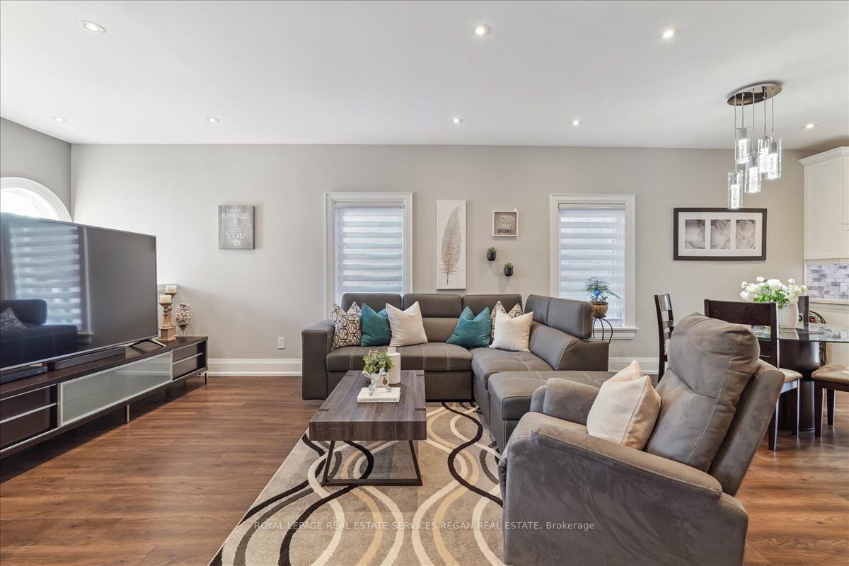 209 Sylwood Cres