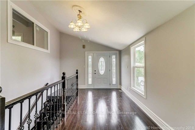 309 Adeline Dr