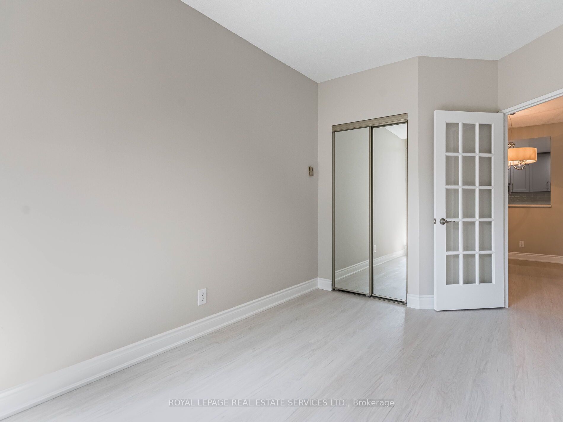 32 Clarissa Drive, #121