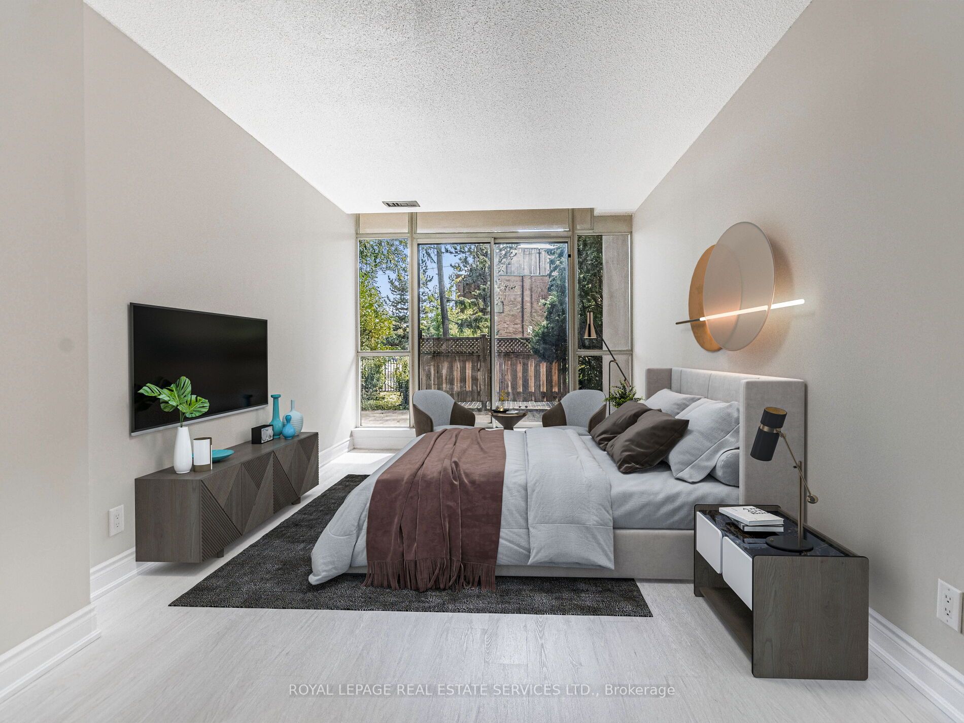 32 Clarissa Drive, #121