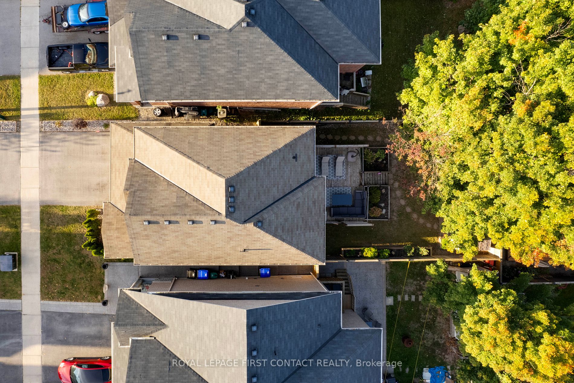 2192 Dawson Cres
