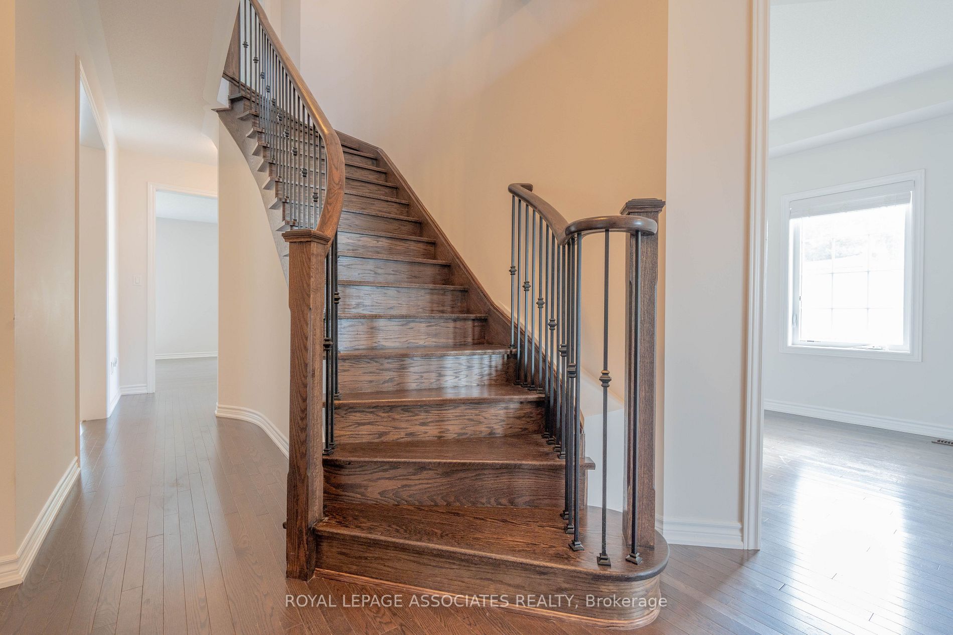 124 Noble Dr