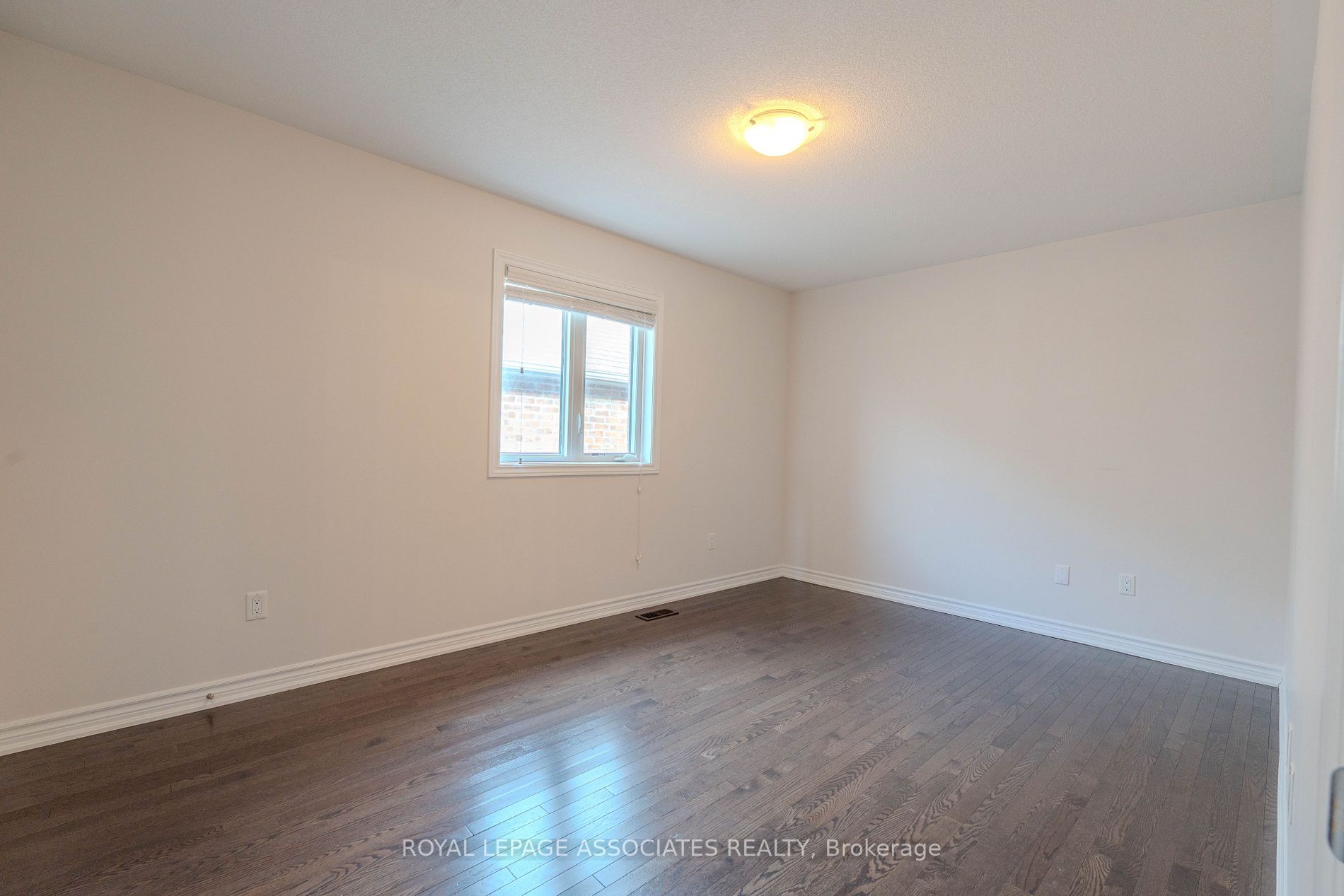 124 Noble Dr