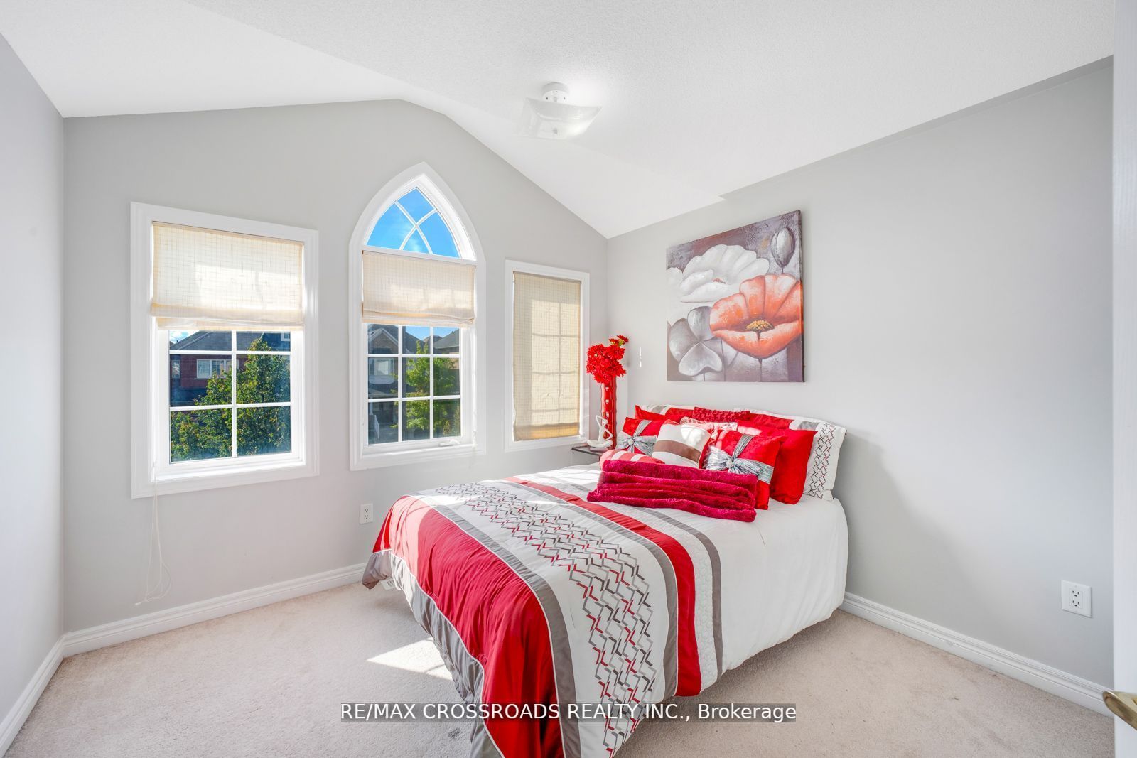 375 Mantle Ave