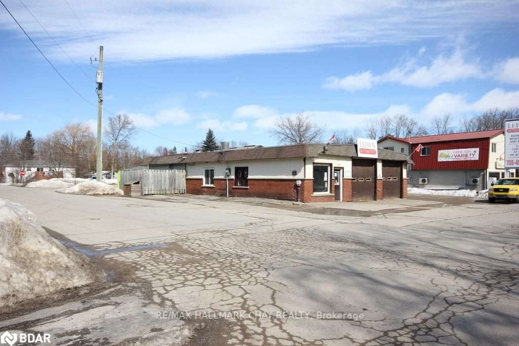 1258 Killarney Beach Rd