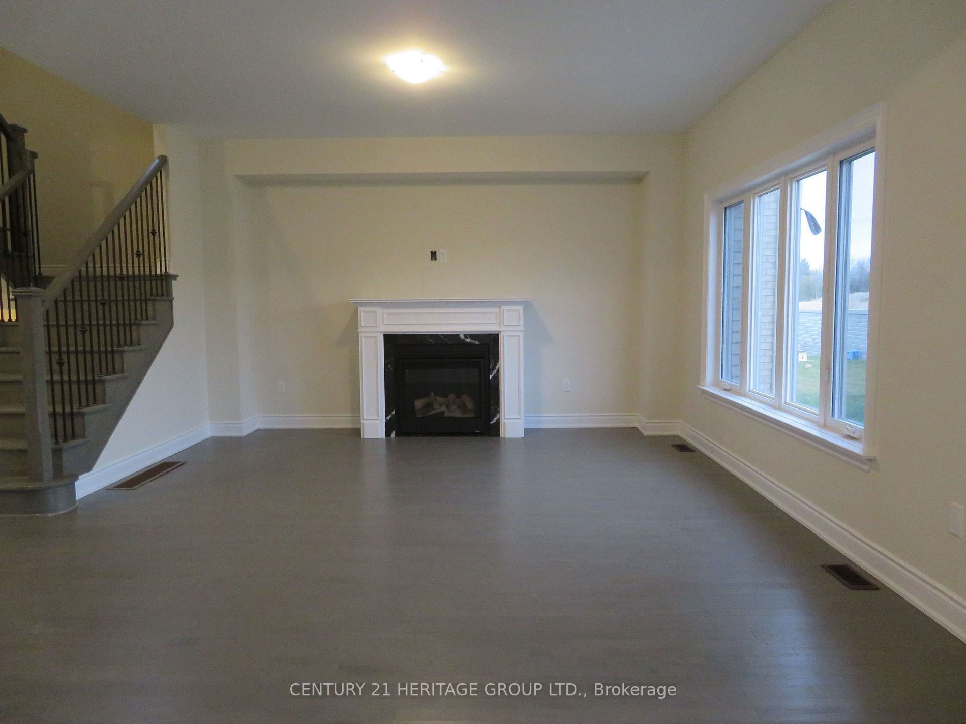 36 Janes Cres