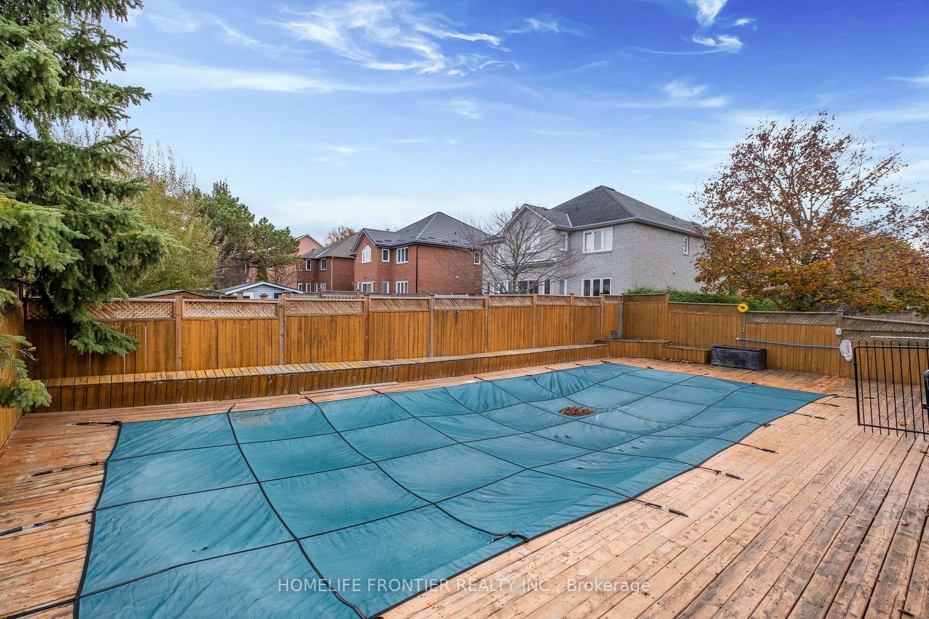 495 Lyman Blvd