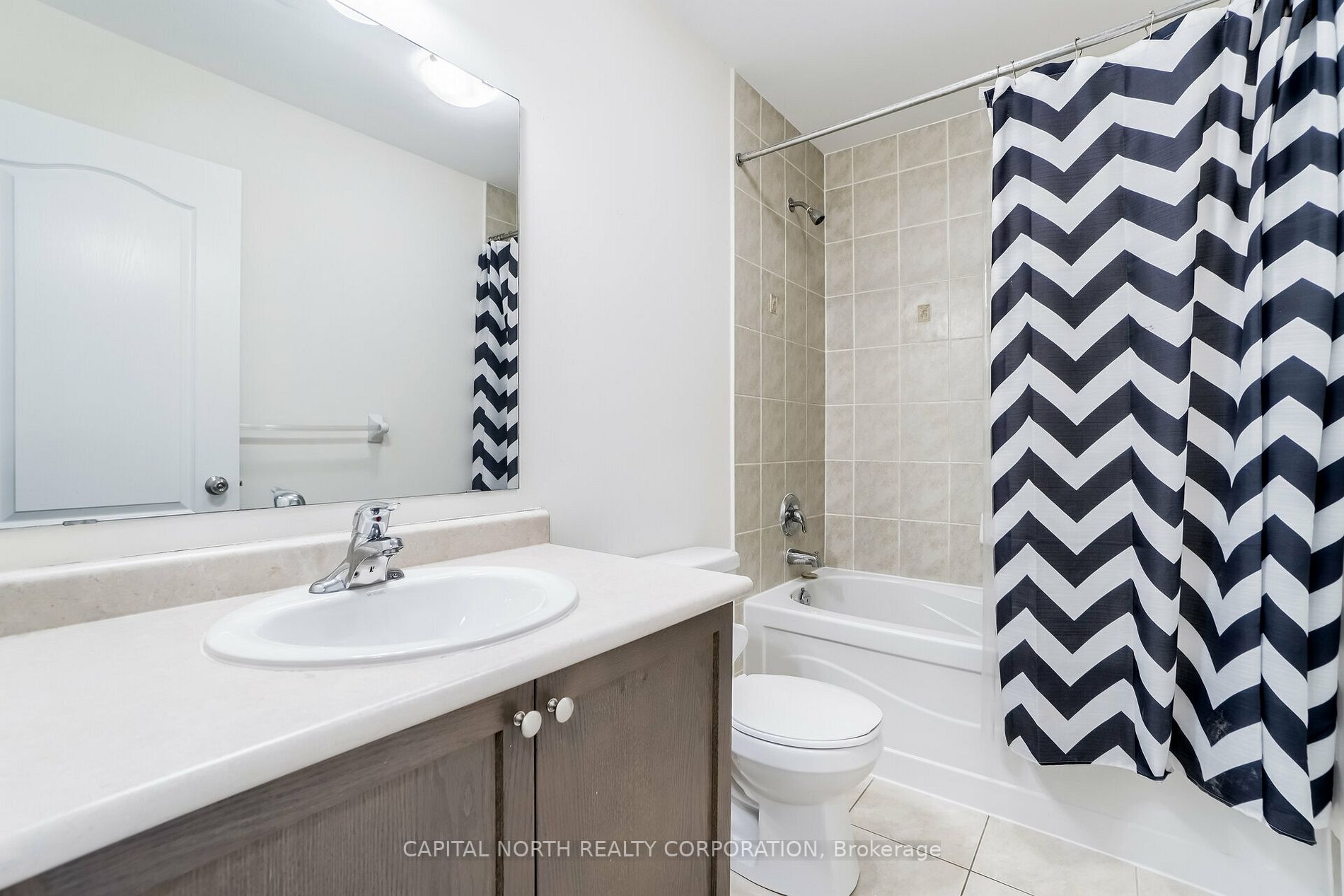 208 Summerlyn Tr