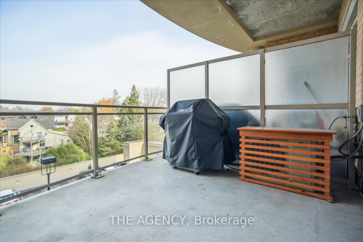 15277 Yonge St, #417