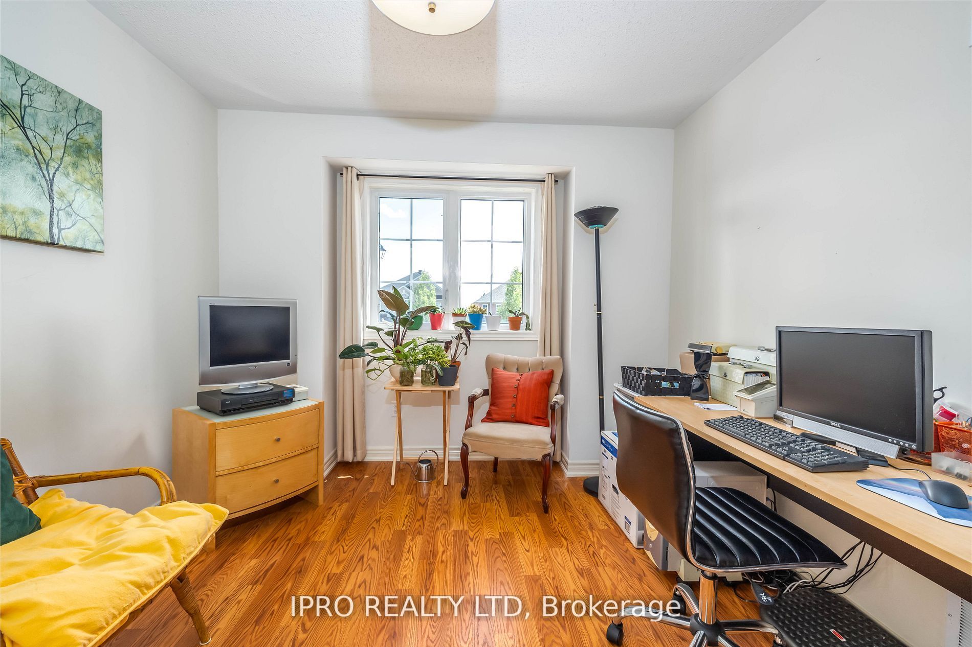 120 Canada Dr