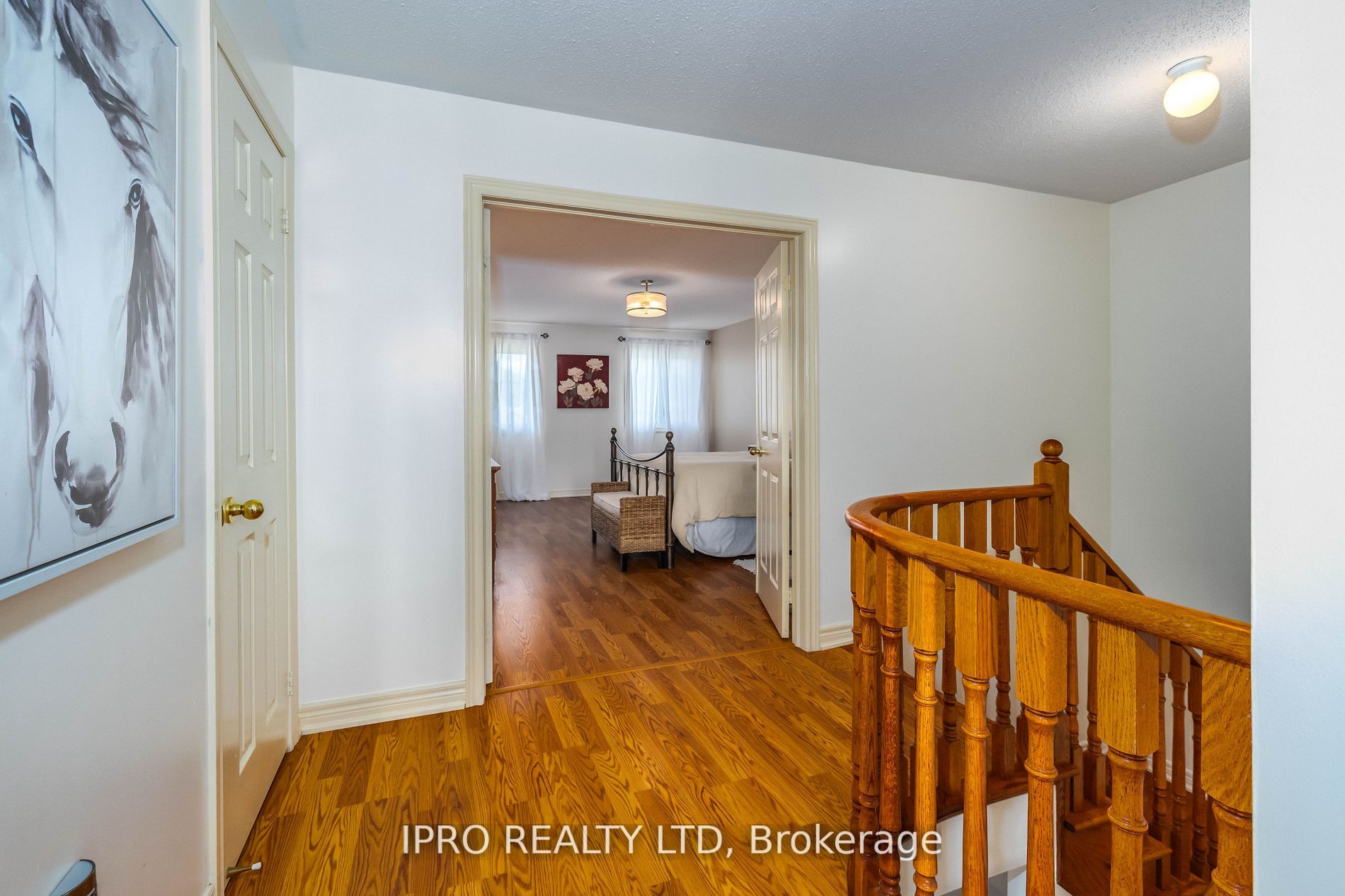 120 Canada Dr