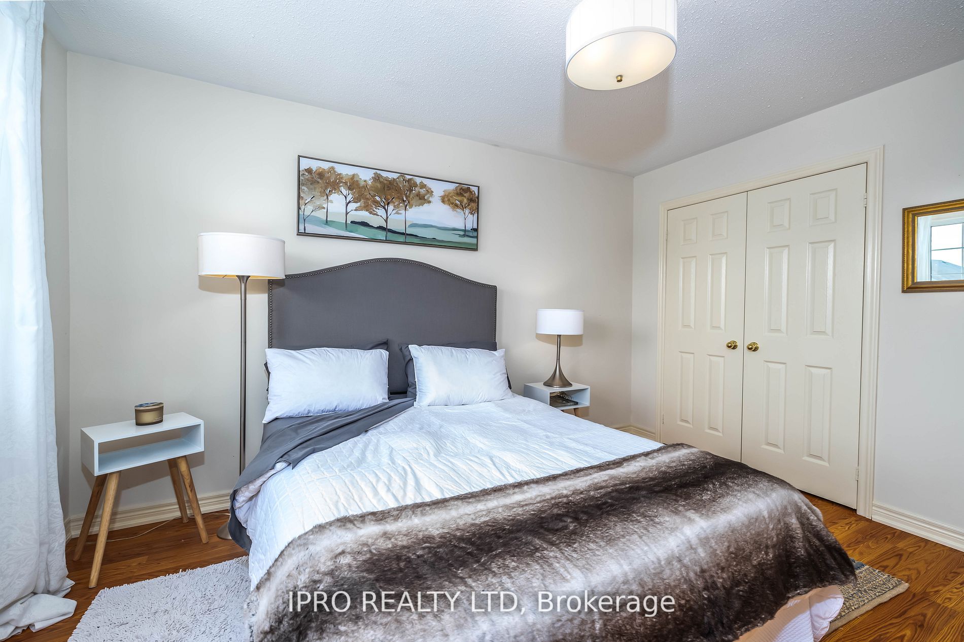 120 Canada Dr