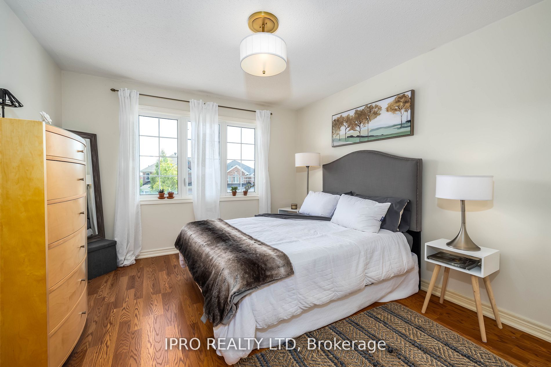 120 Canada Dr