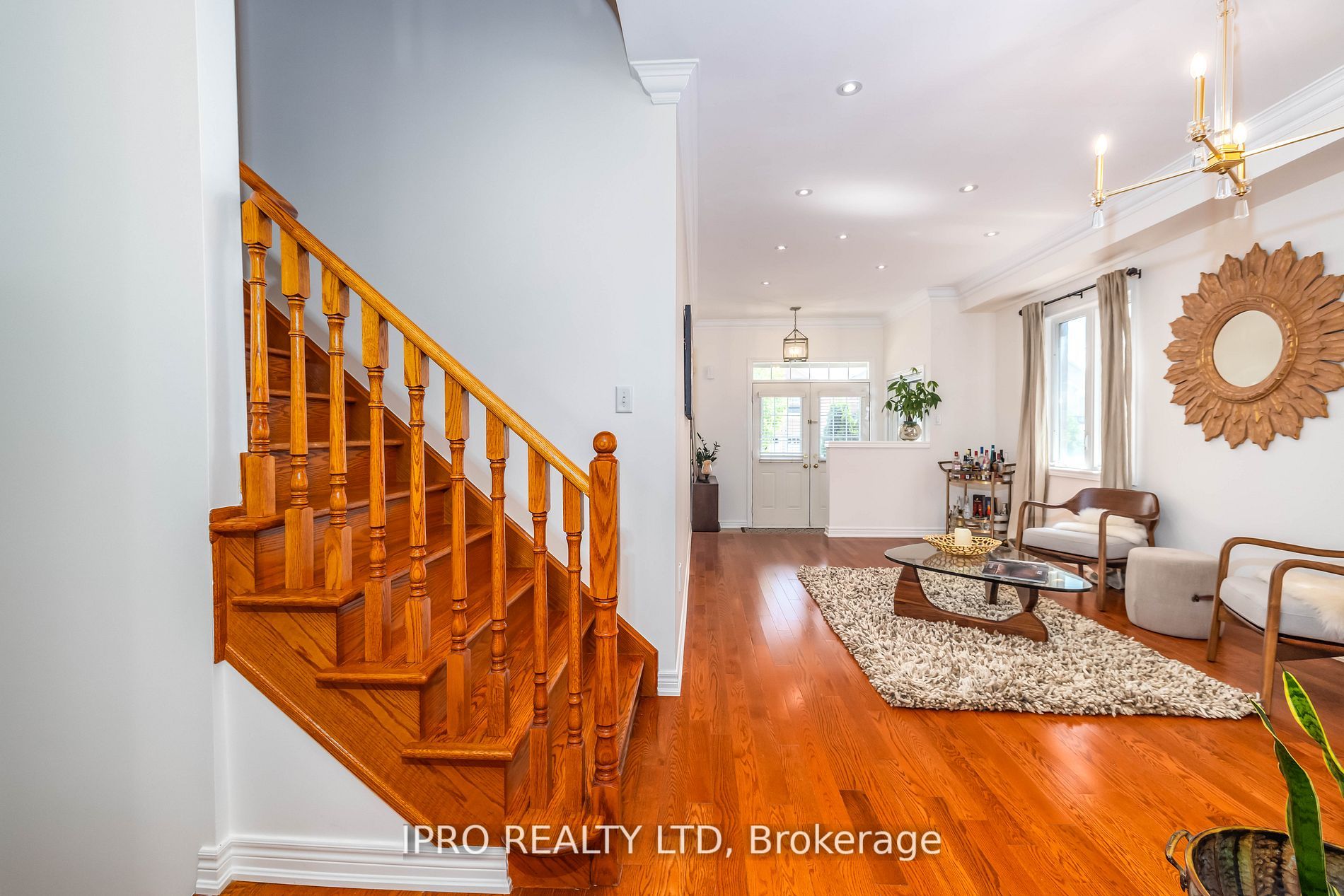 120 Canada Dr