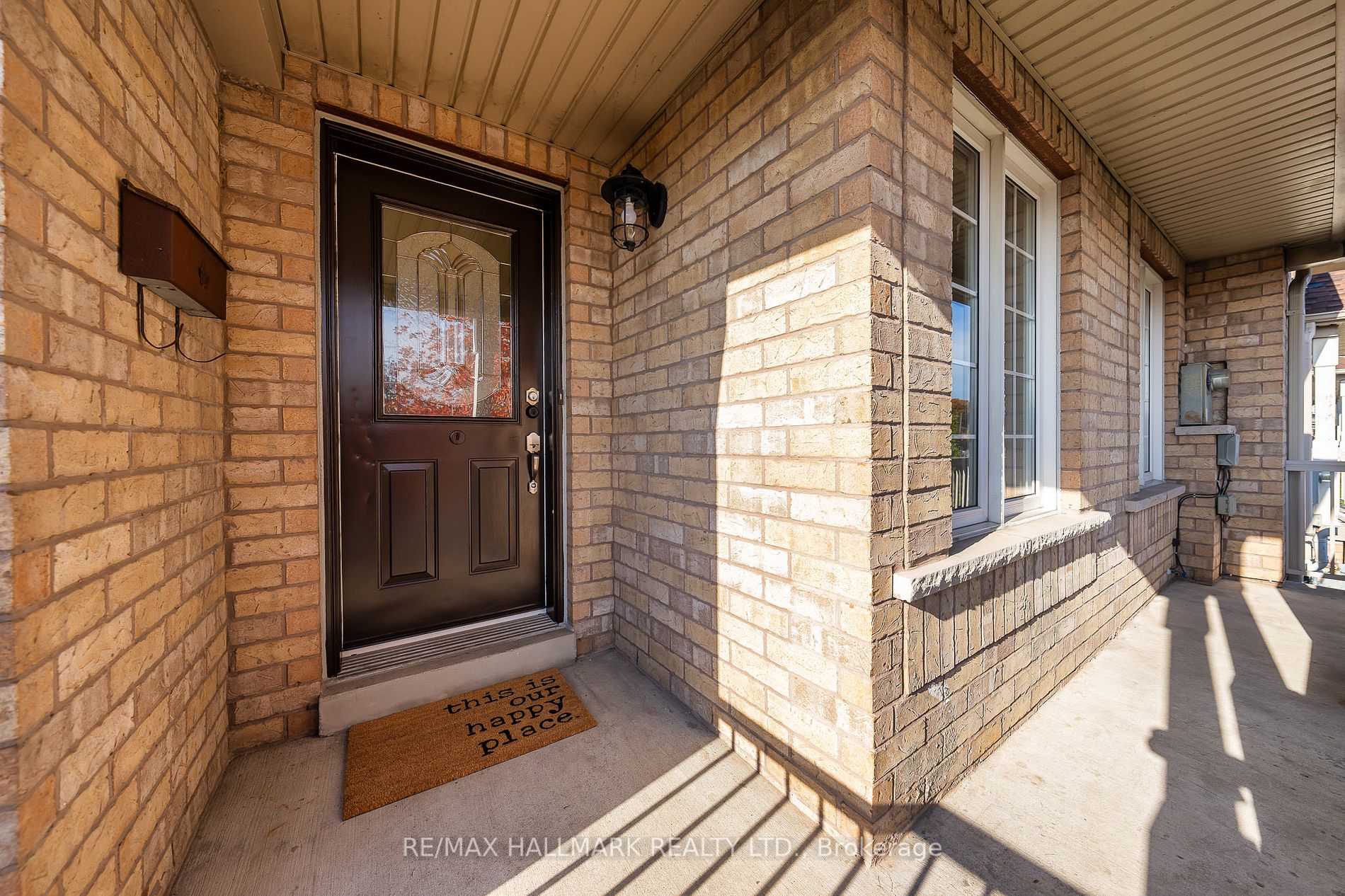 4 Thornhill Woods Dr