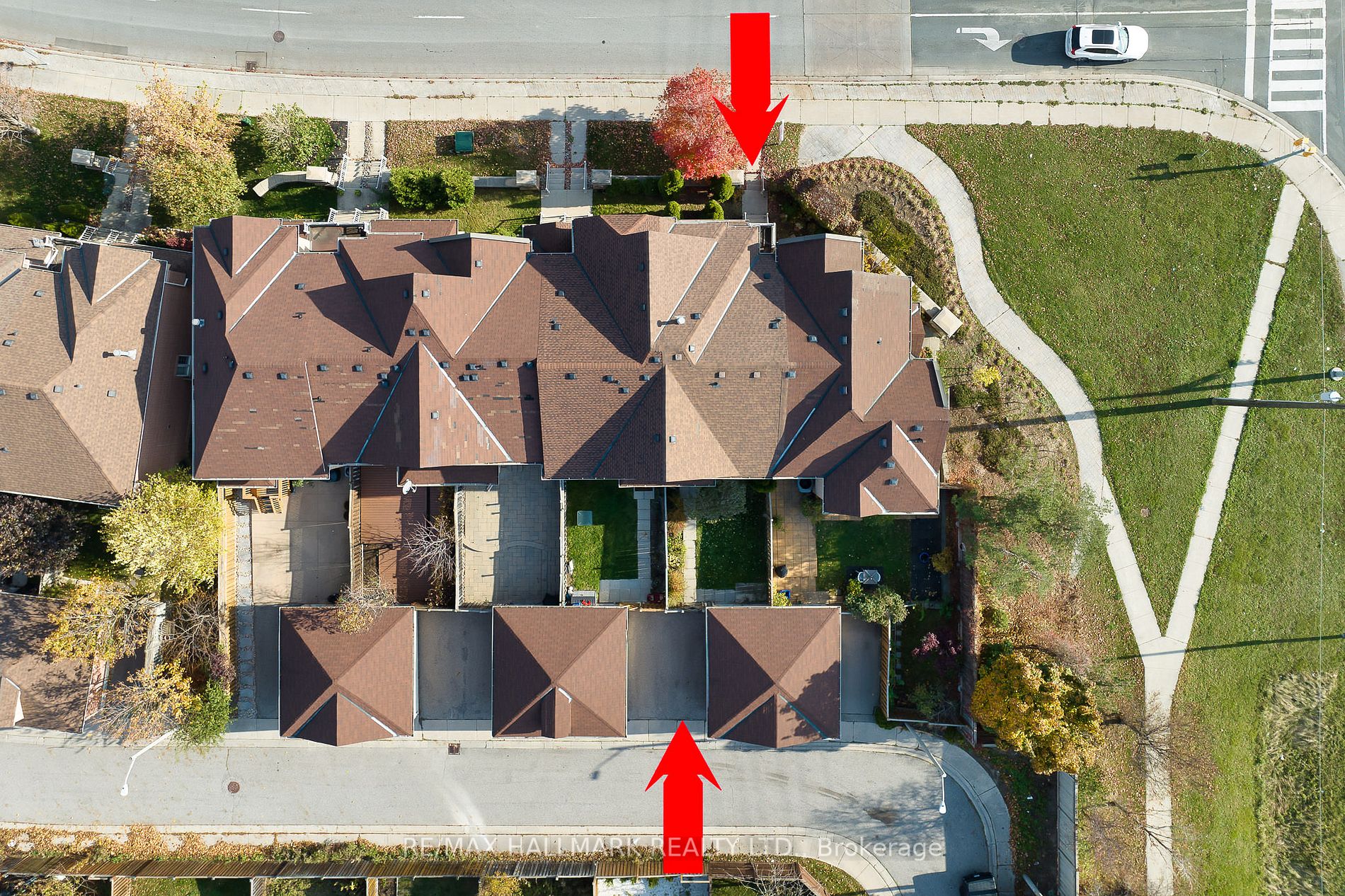 4 Thornhill Woods Dr
