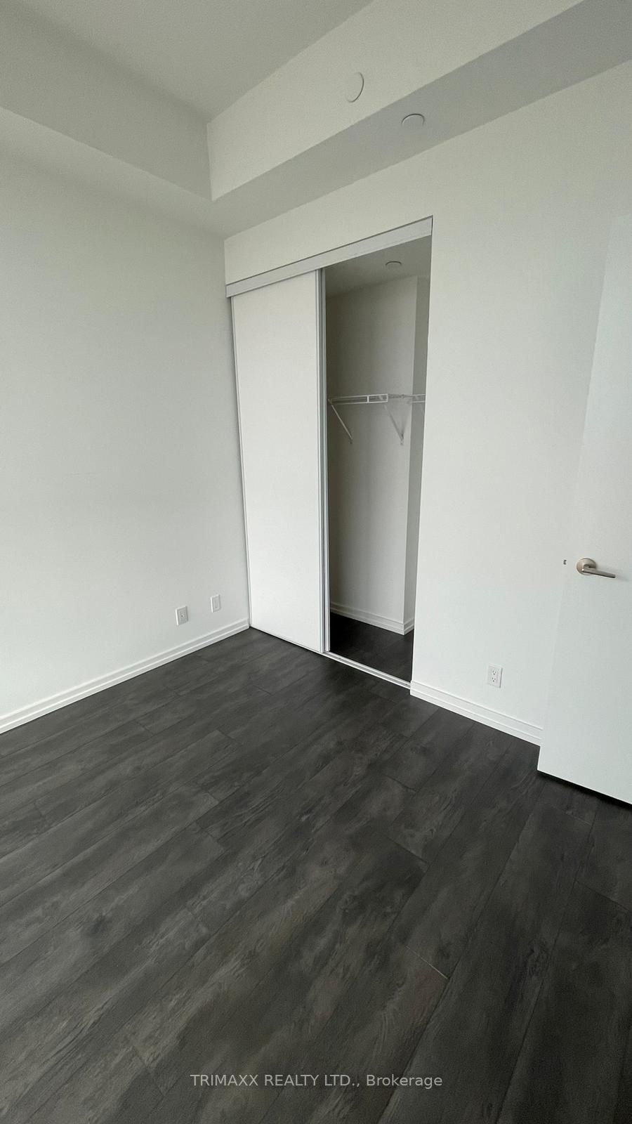 1000 Portage Pkwy, #2512