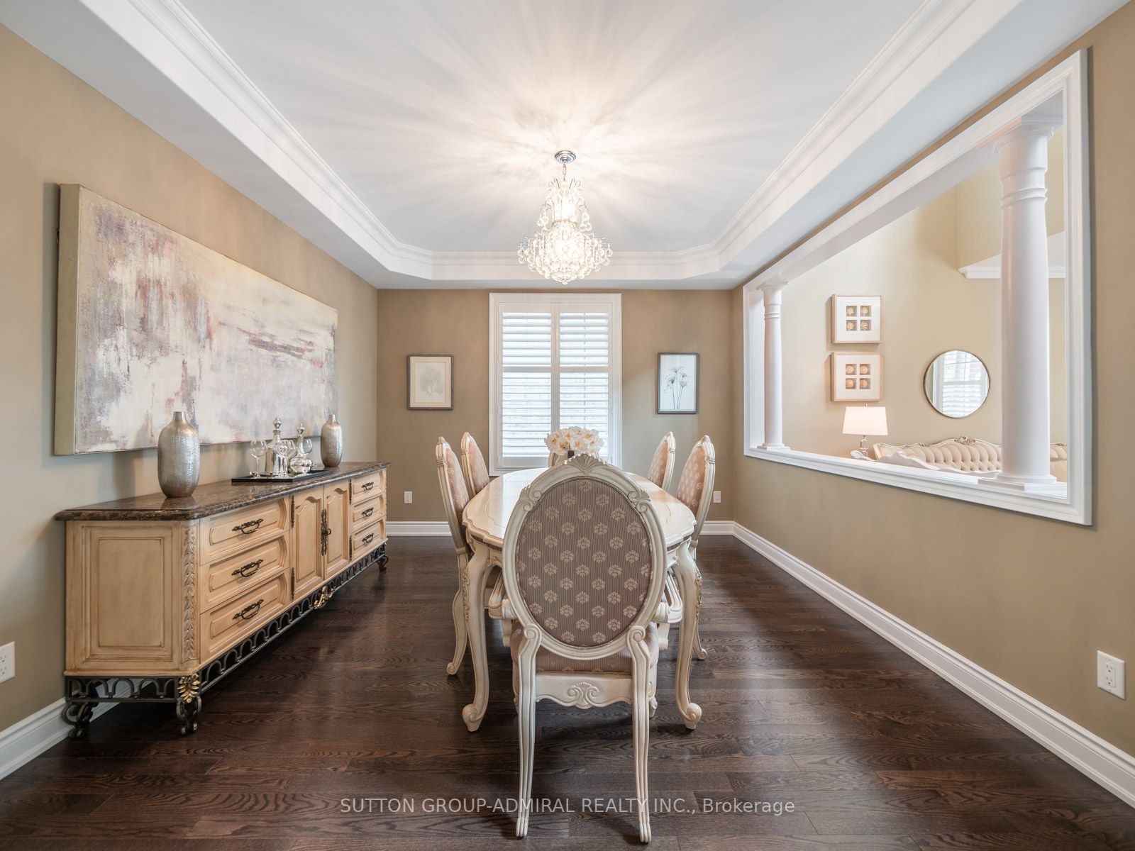 182 Heintzman Cres