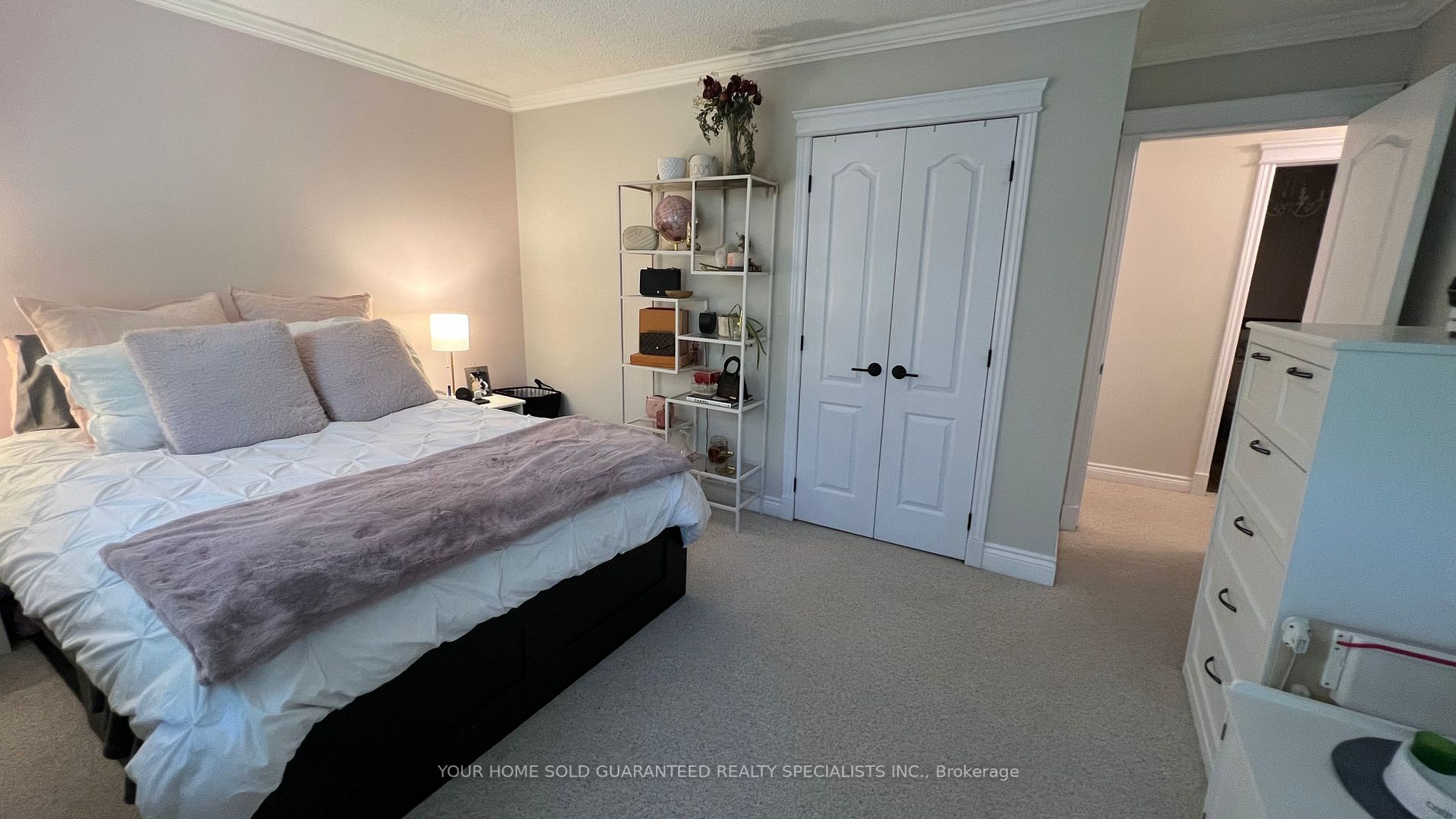 2492 King Rd