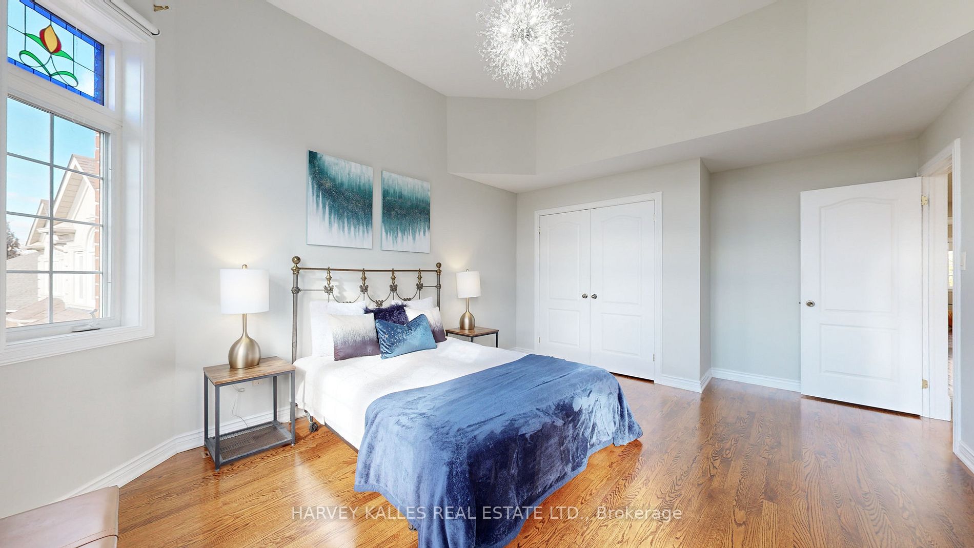 82 English Daisy Crt