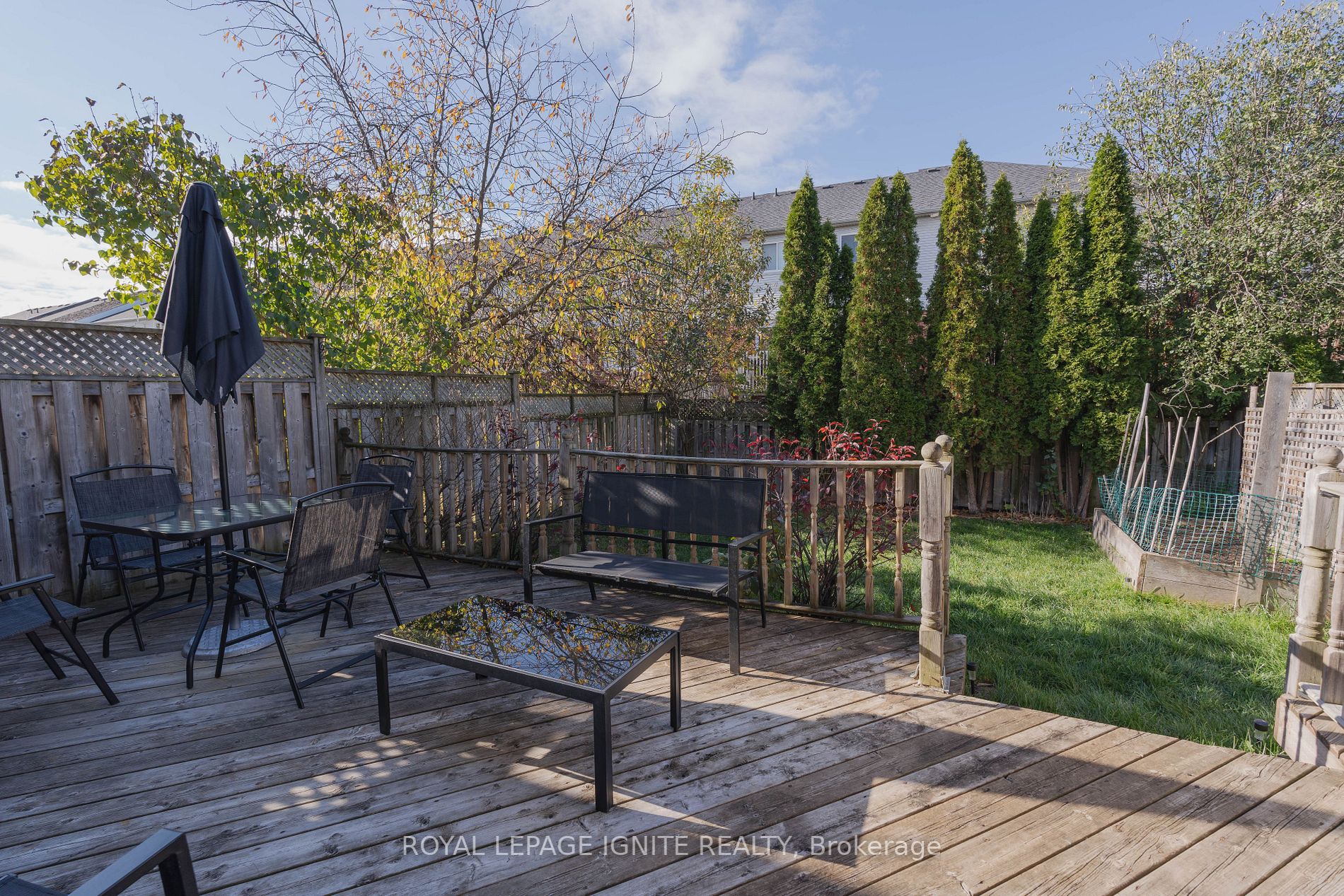 39 Hirst Ave