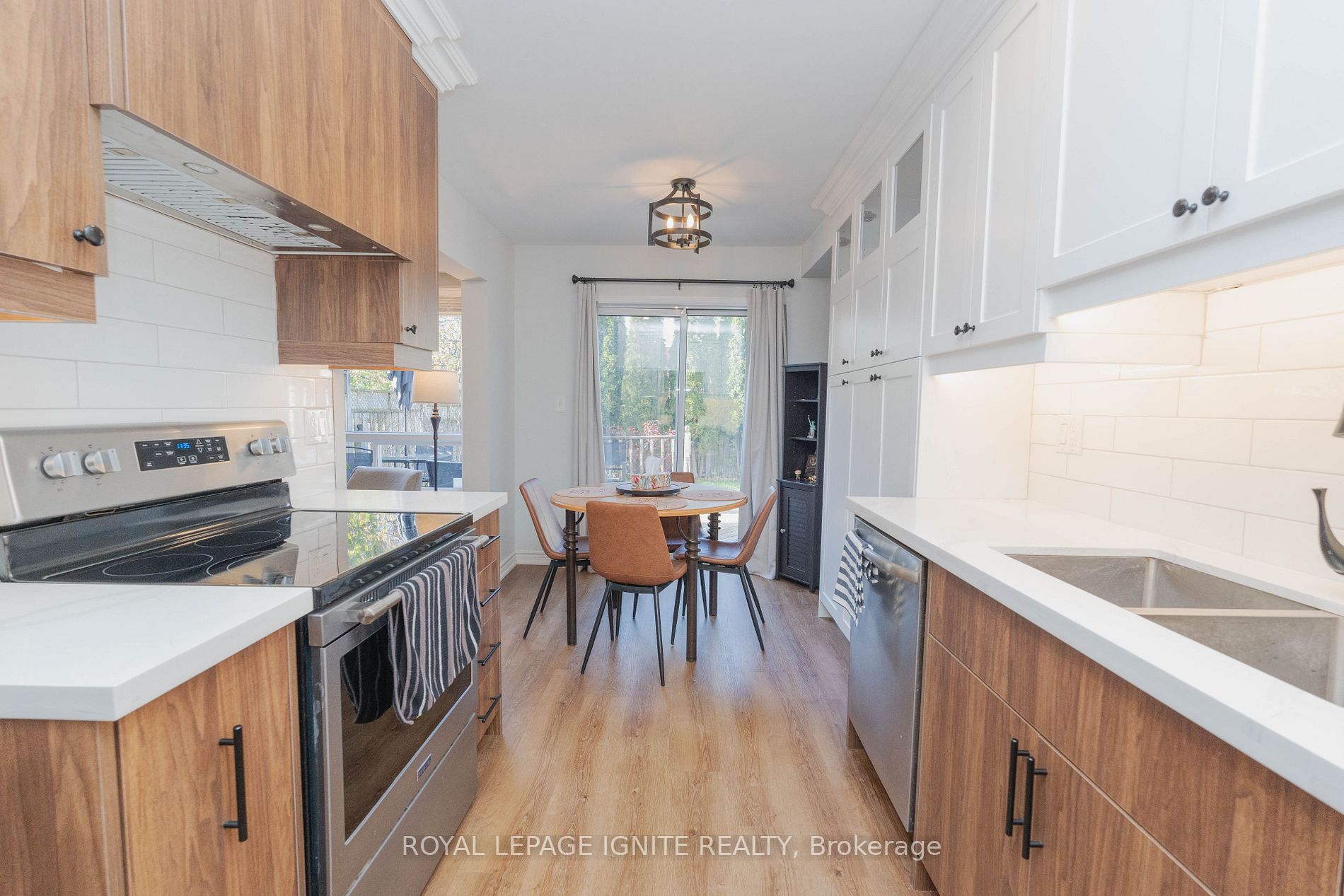39 Hirst Ave