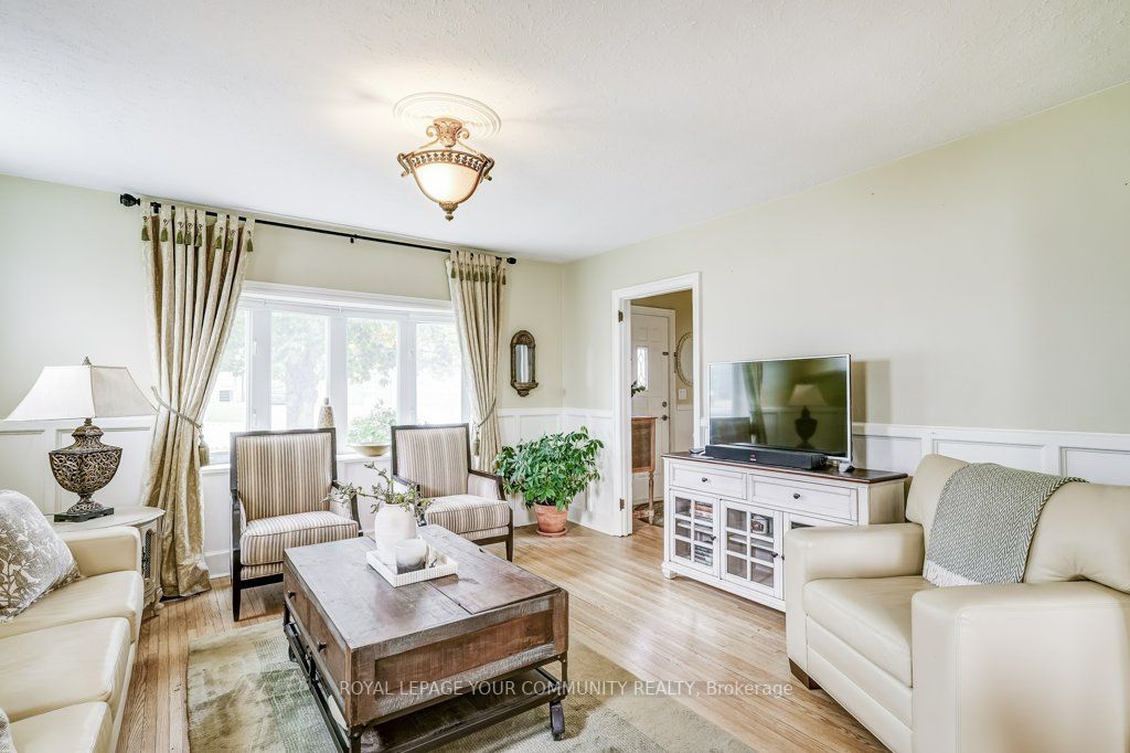 312 Andrew St
