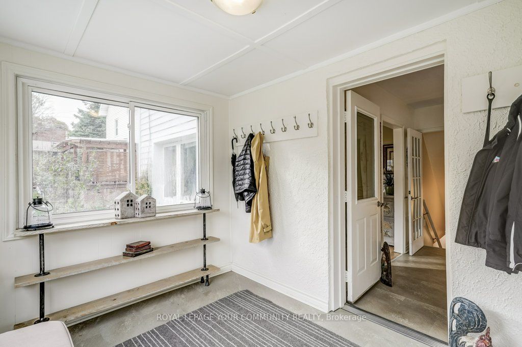 312 Andrew St