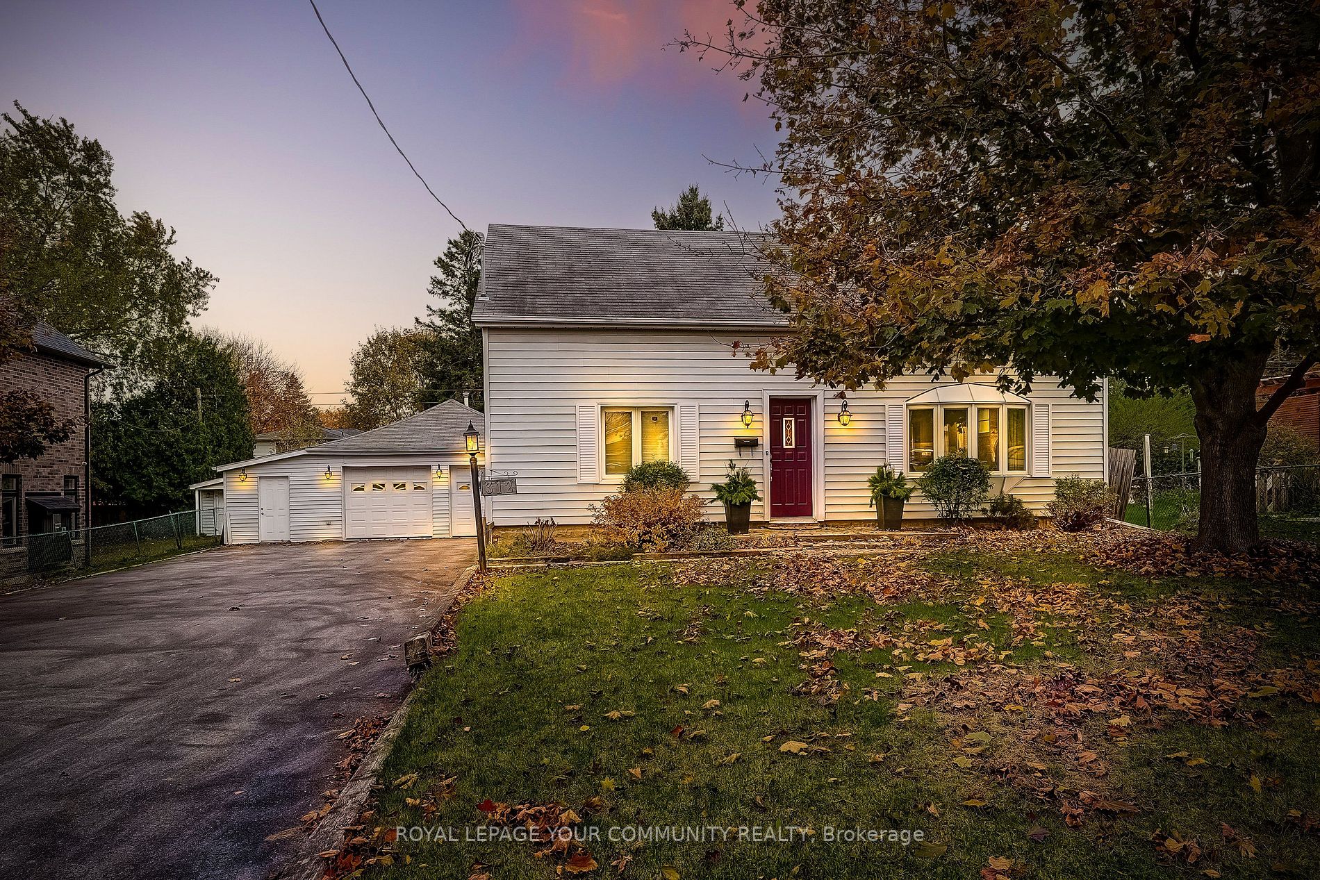 312 Andrew St