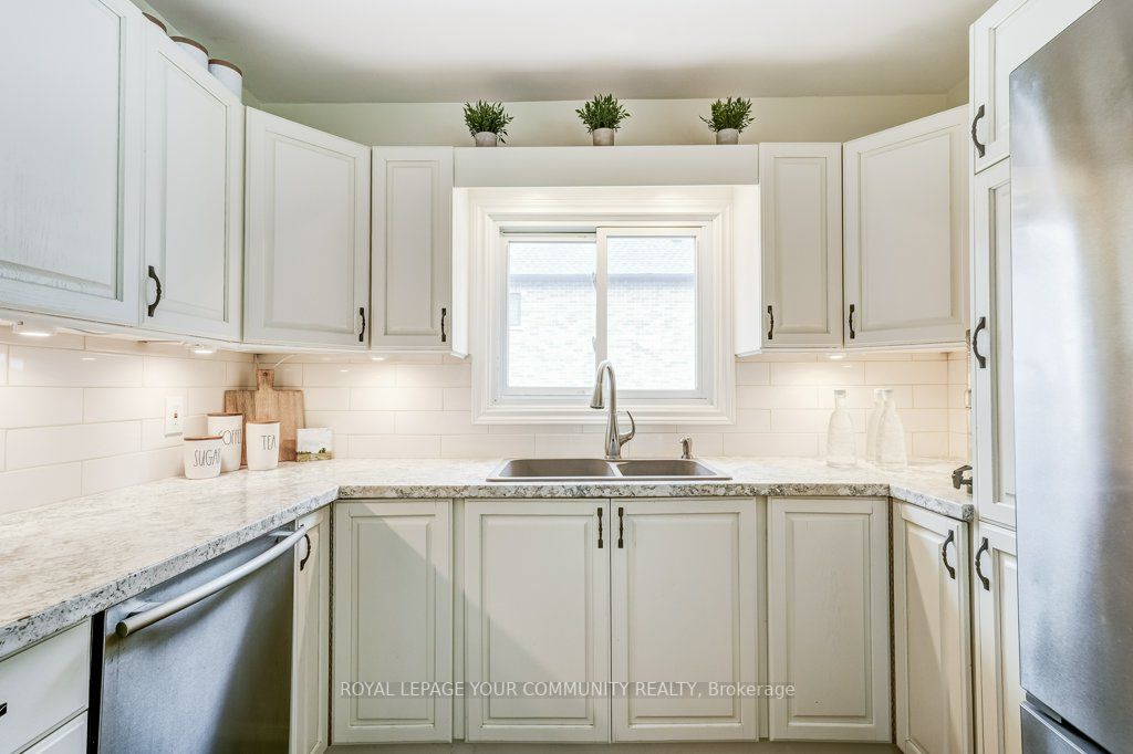 312 Andrew St