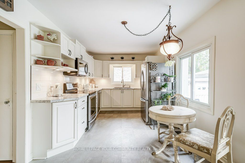 312 Andrew St