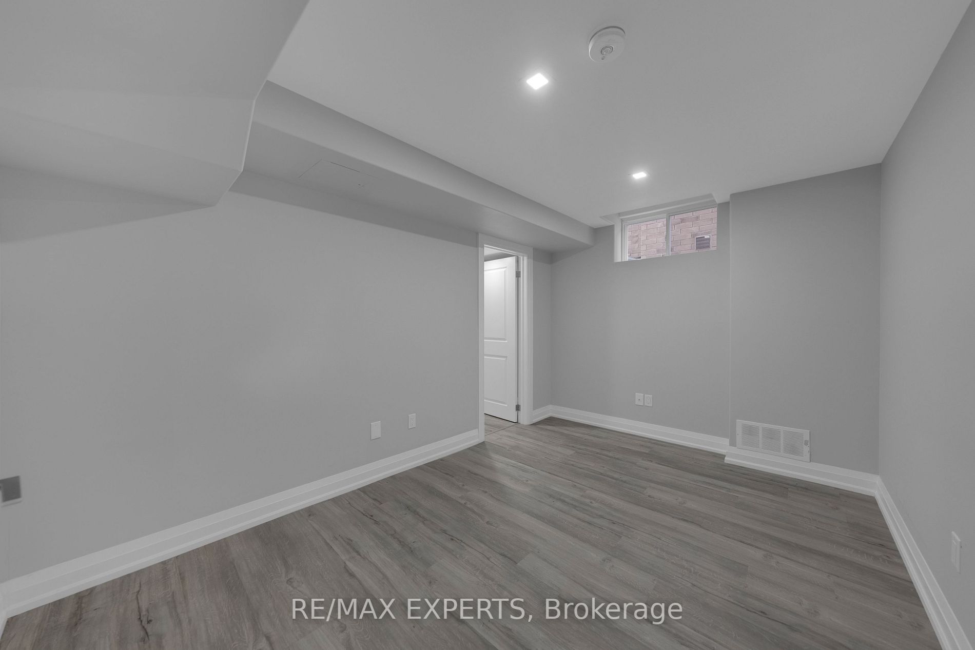 60 Jenkins Ave