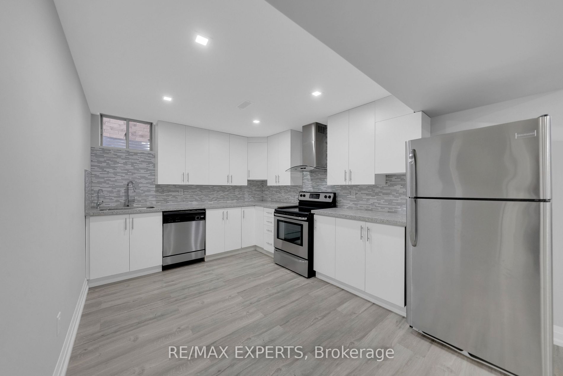 60 Jenkins Ave