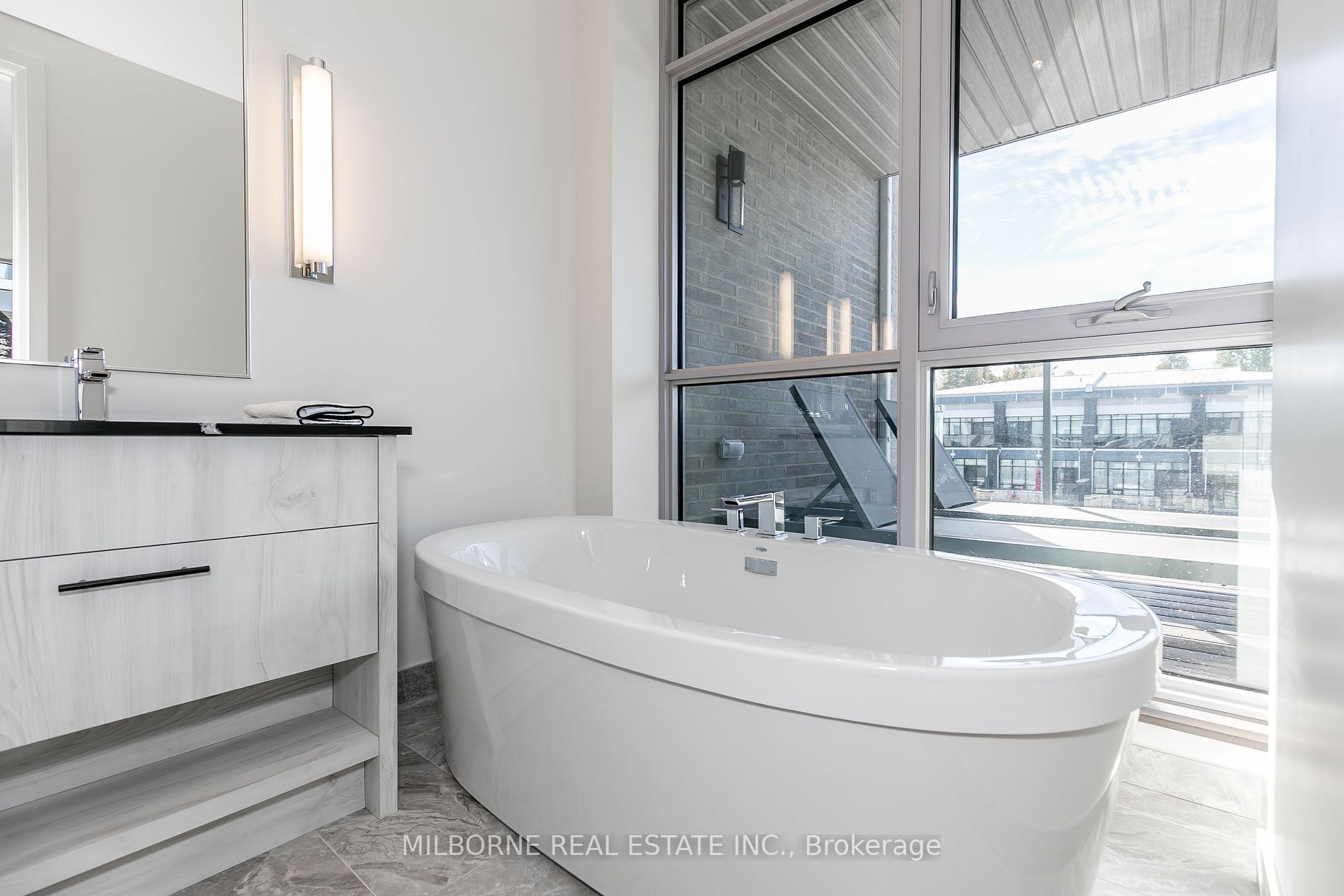 3759 Ferretti Crt