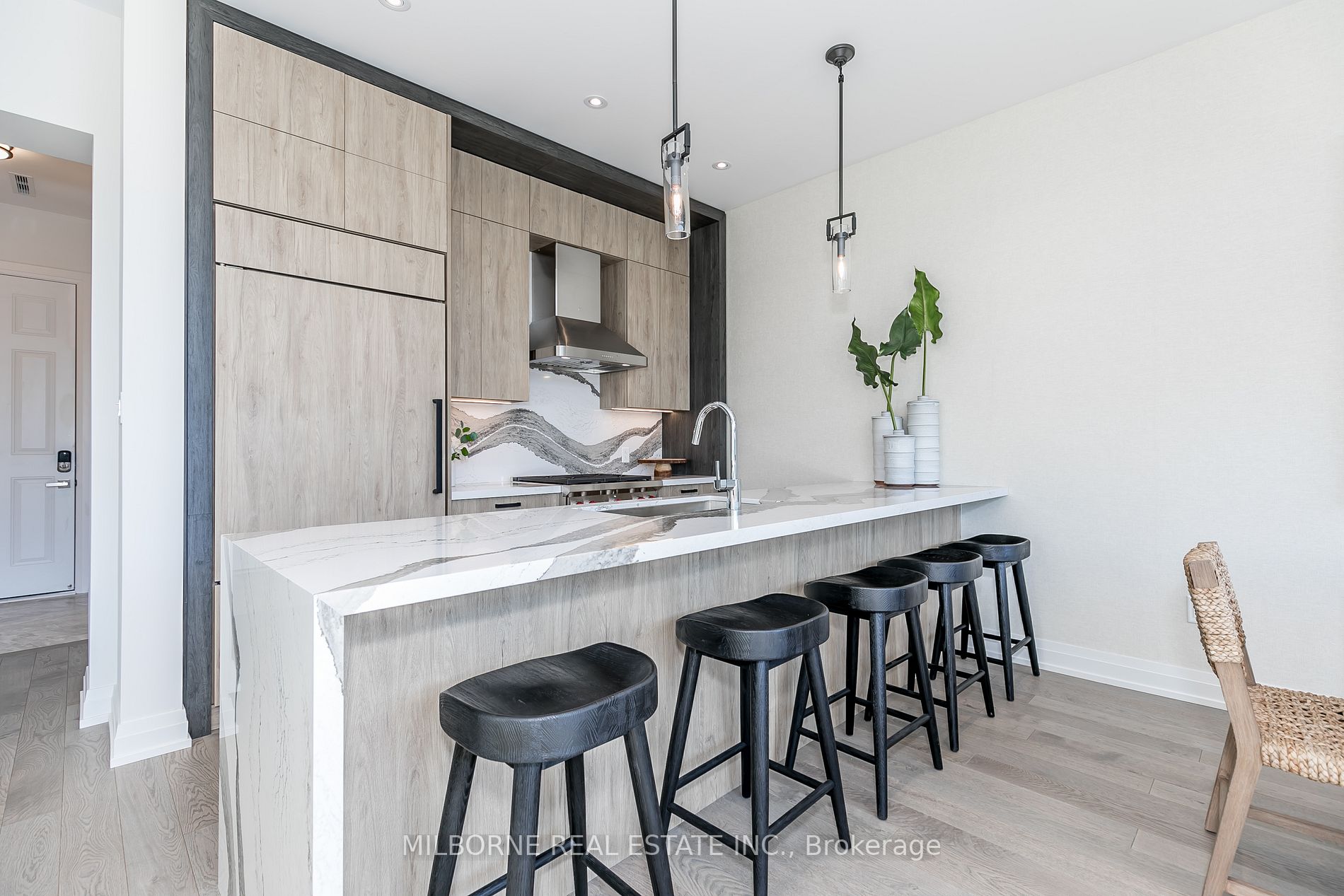 3787 Ferretti Crt