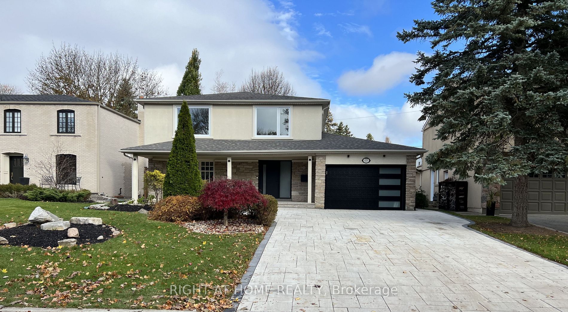 125 Bay Thorn Dr