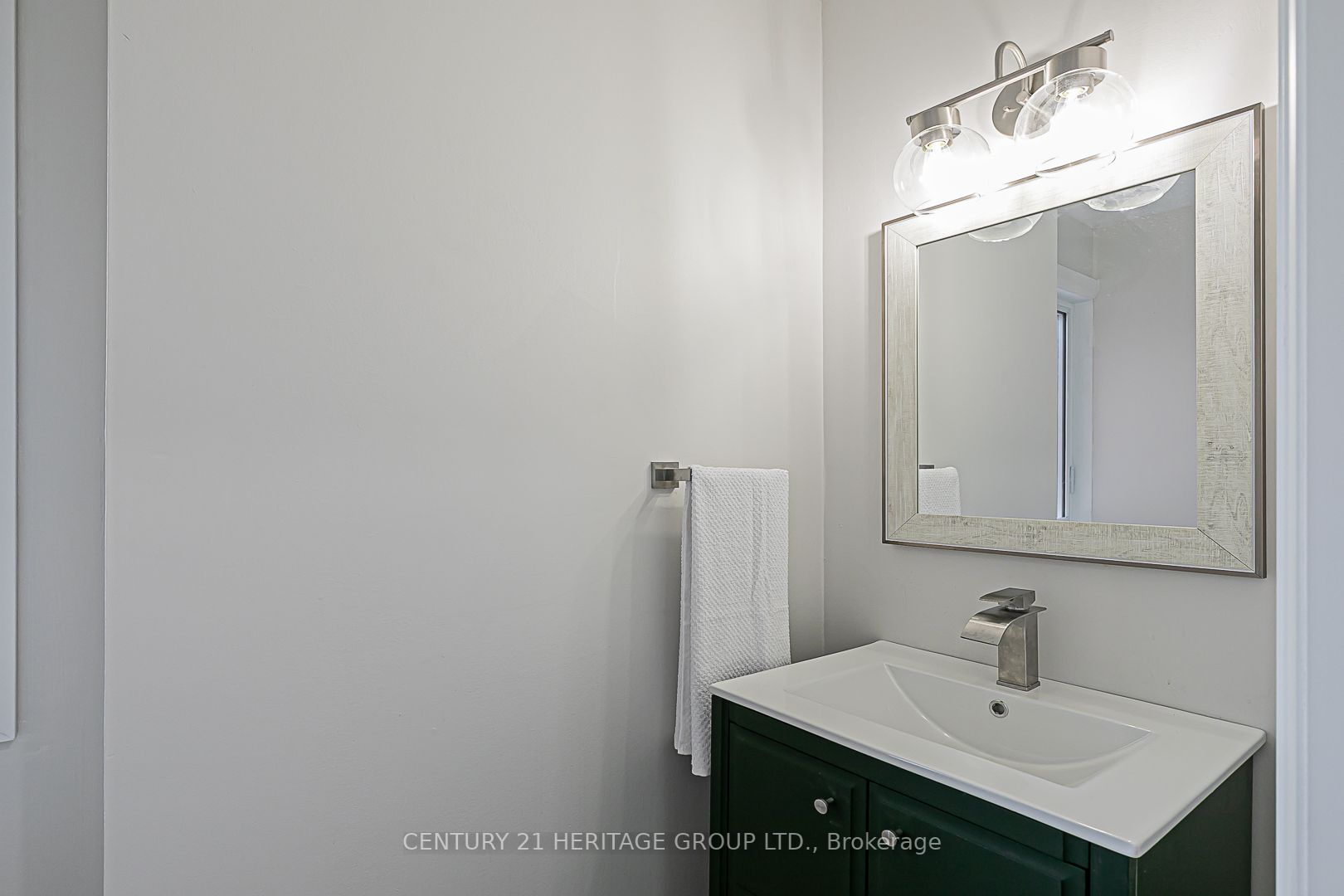 127 Crossland Gate