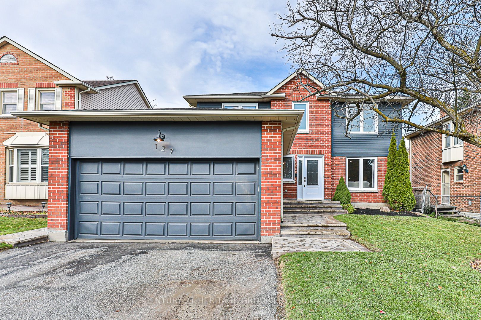 127 Crossland Gate