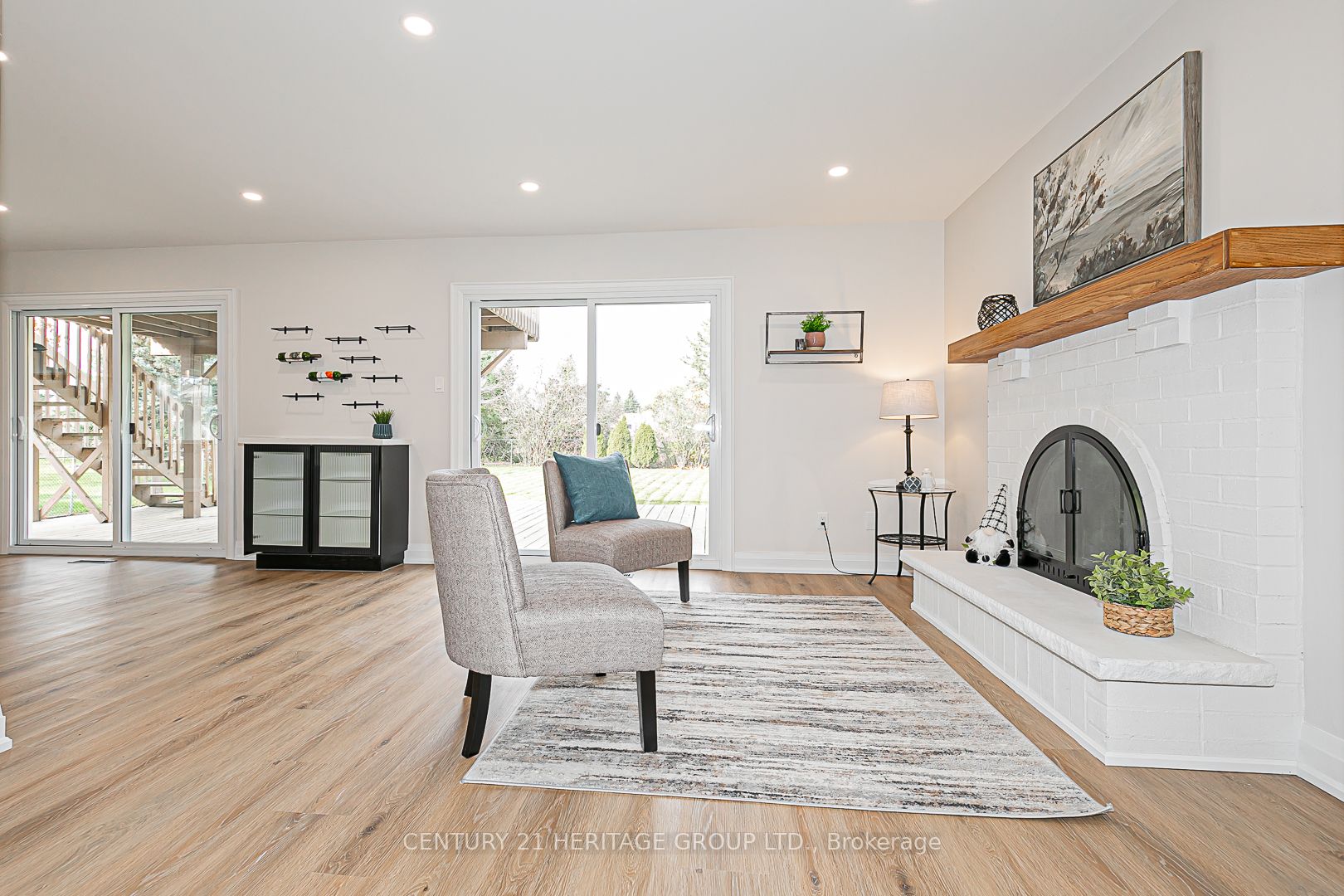 127 Crossland Gate